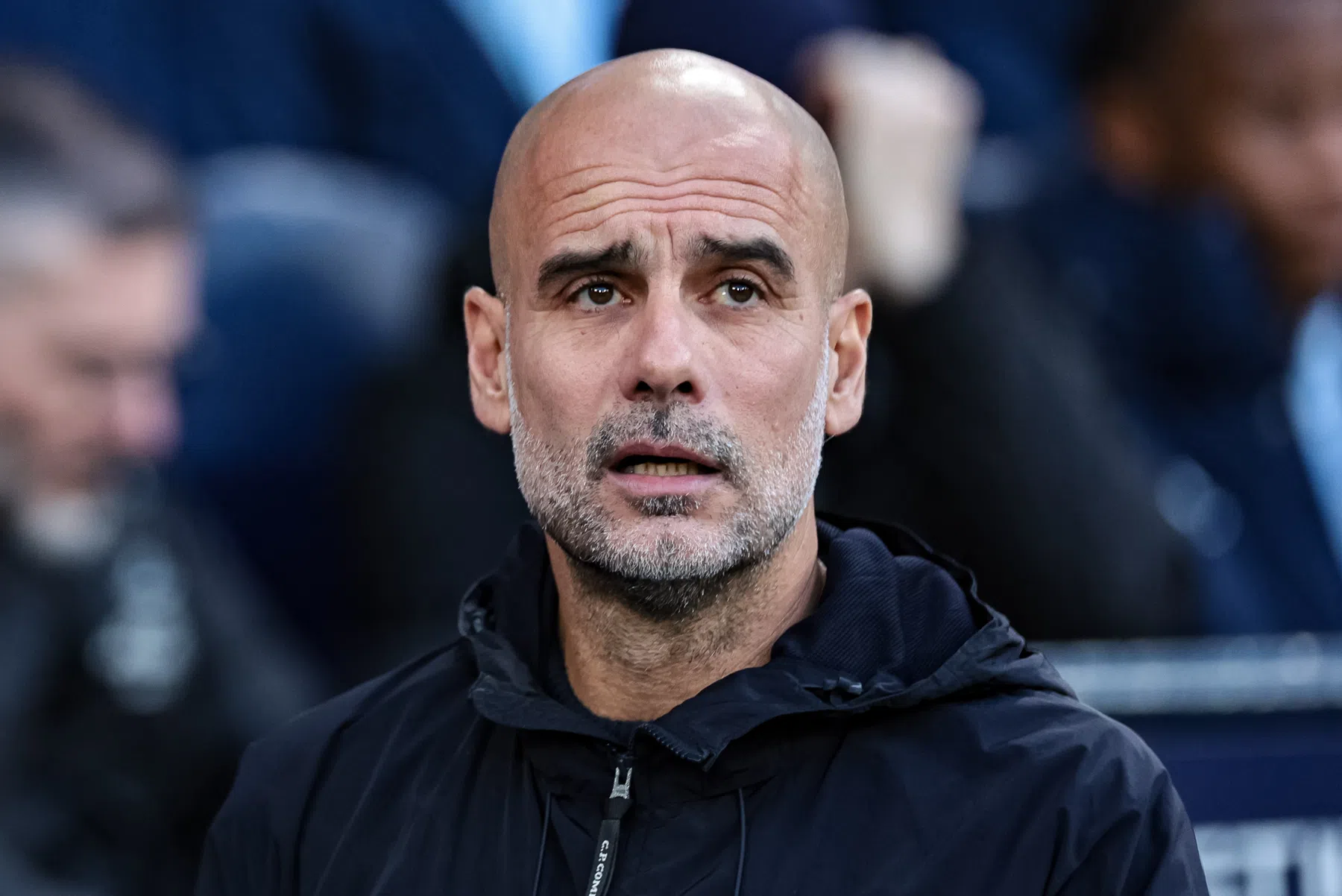 Guardiola waarschuwt Man City-spelers: 'Ik ga ze op eerste kerstdag wegen'