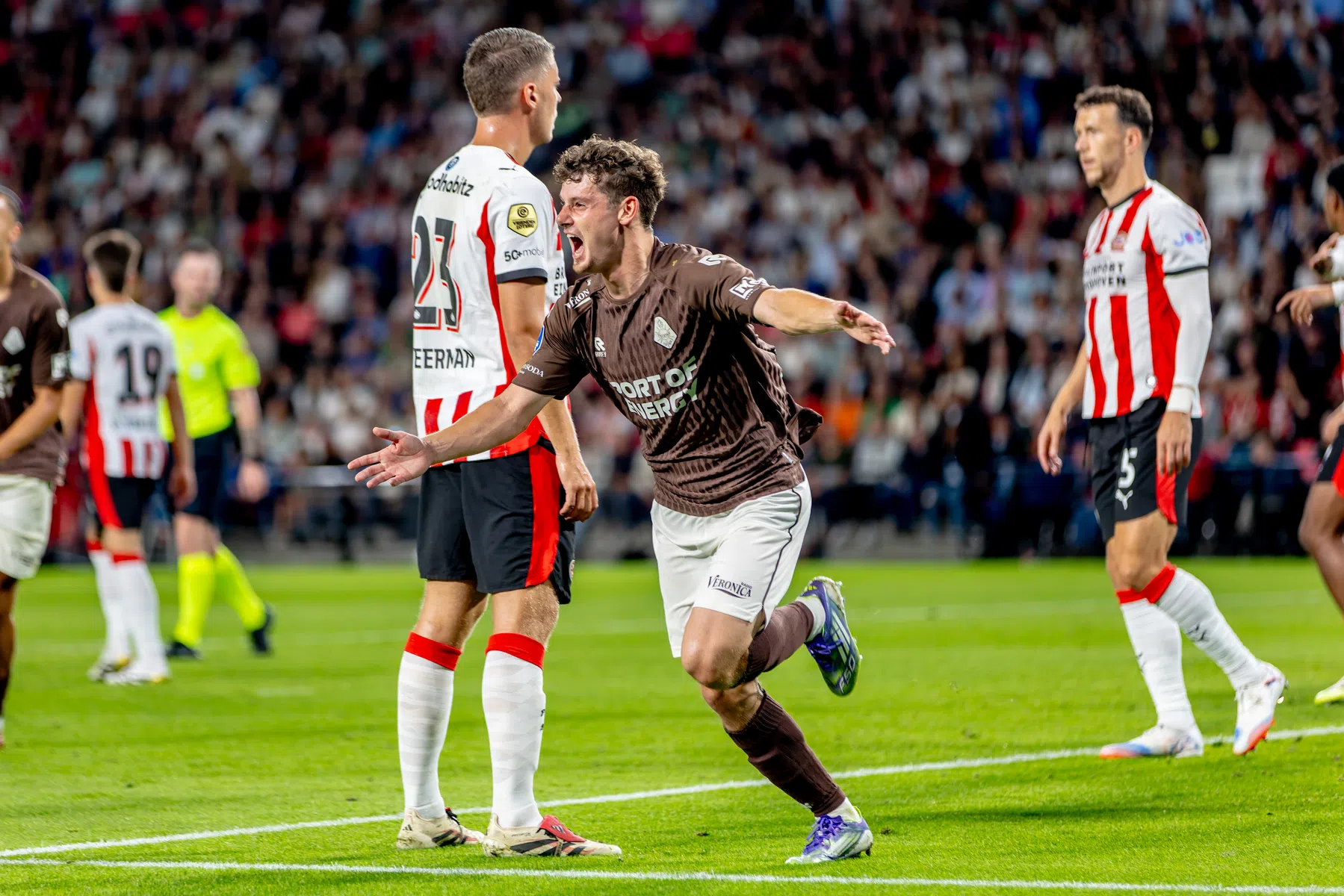 Cornervariant bij PSV als ultiem geluksmoment Telstar: 'Niet een keer geoefend'