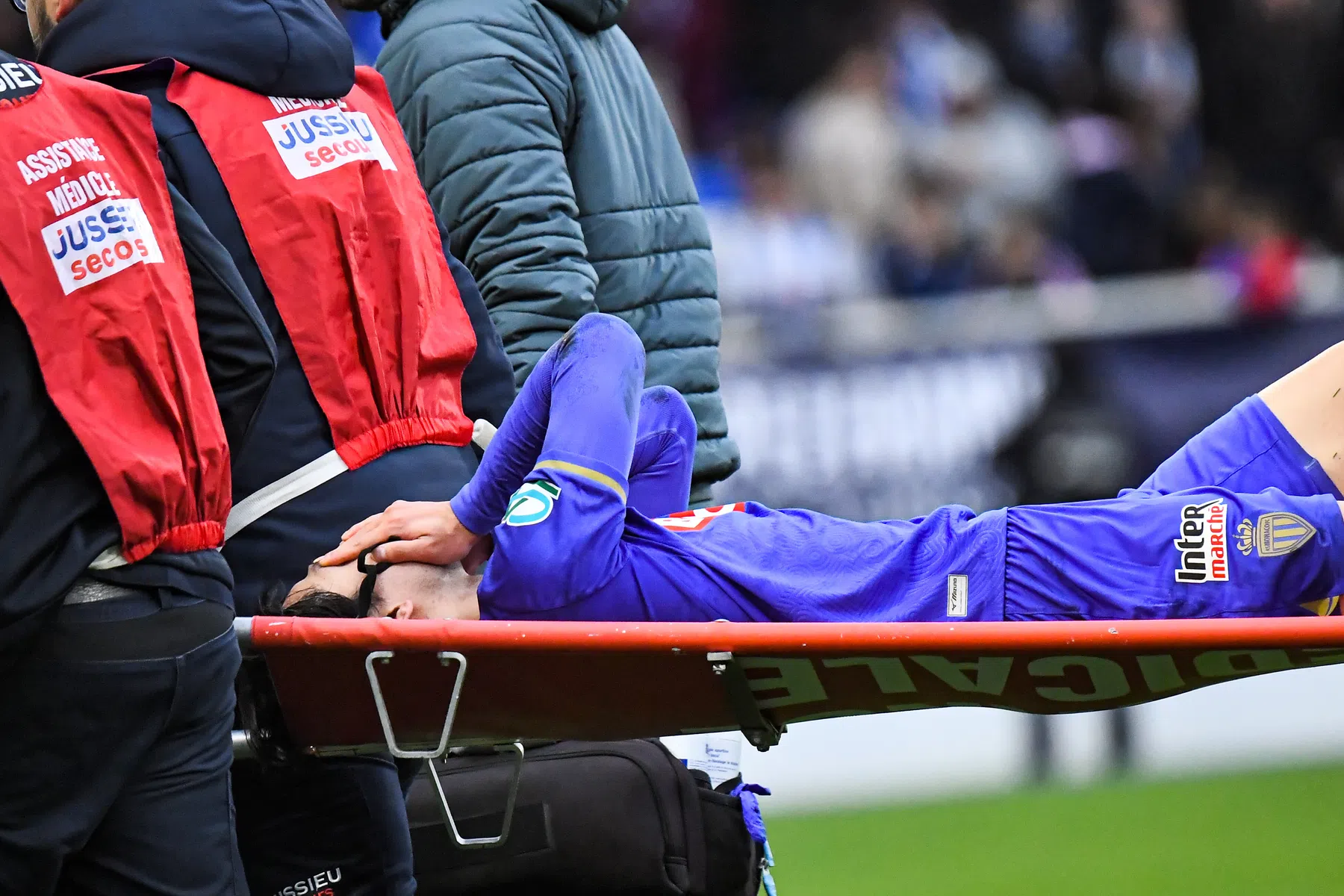 Drama voor Oranje-opponent Japan: belangrijke pion scheurt kruisband