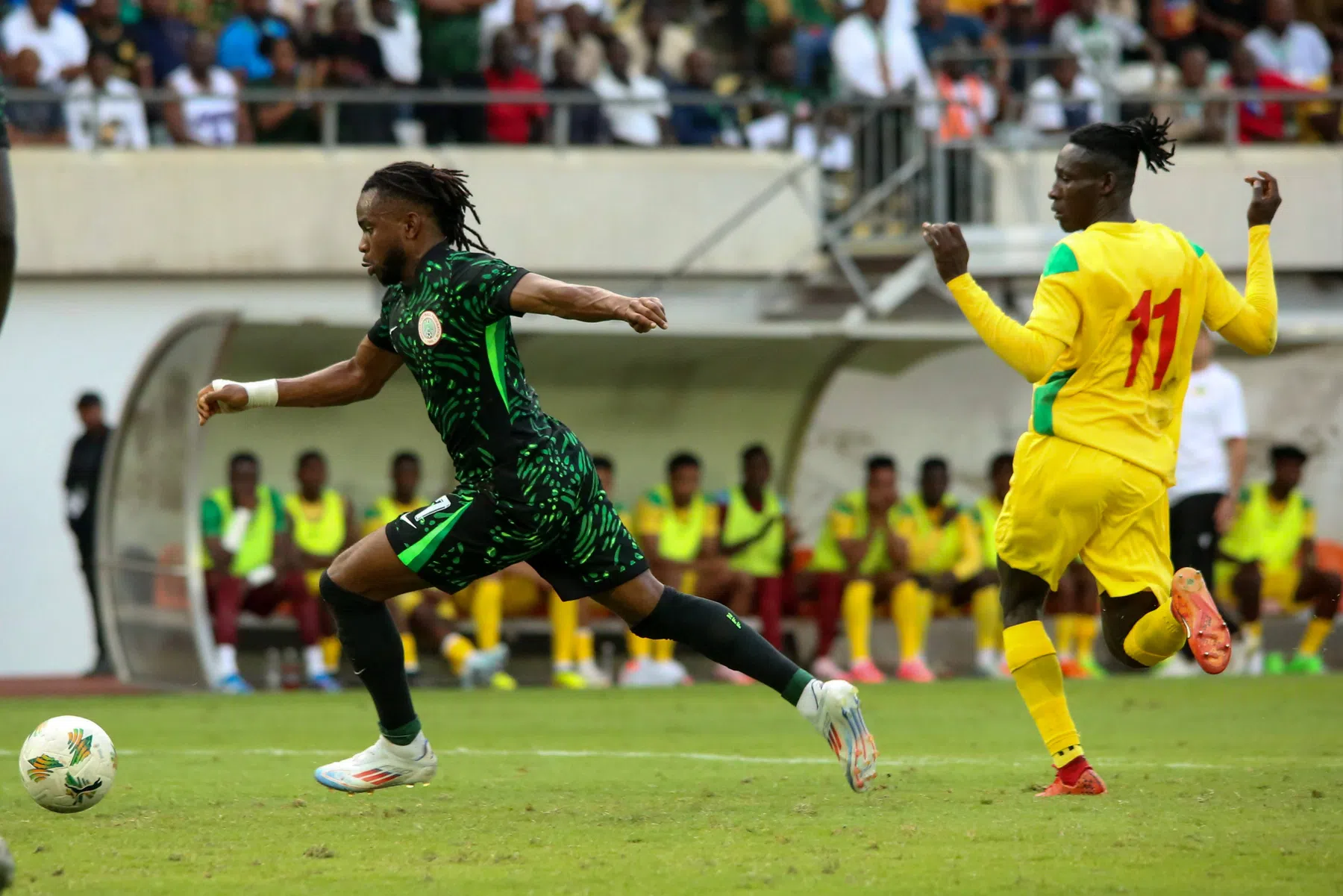 Lookman knalt Nigeria naar openingszege op Afrika Cup