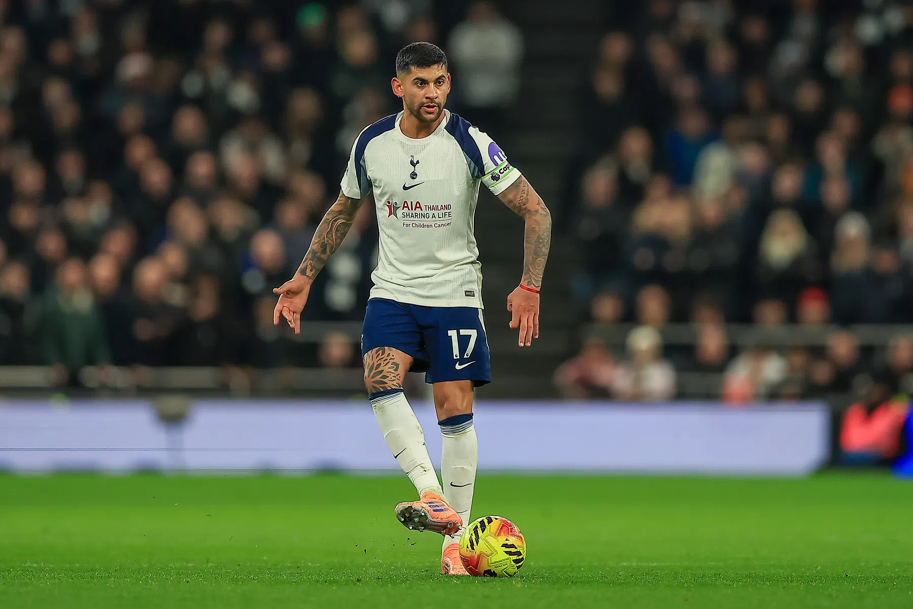 FA klaagt Romero aan na rode kaart tegen Liverpool