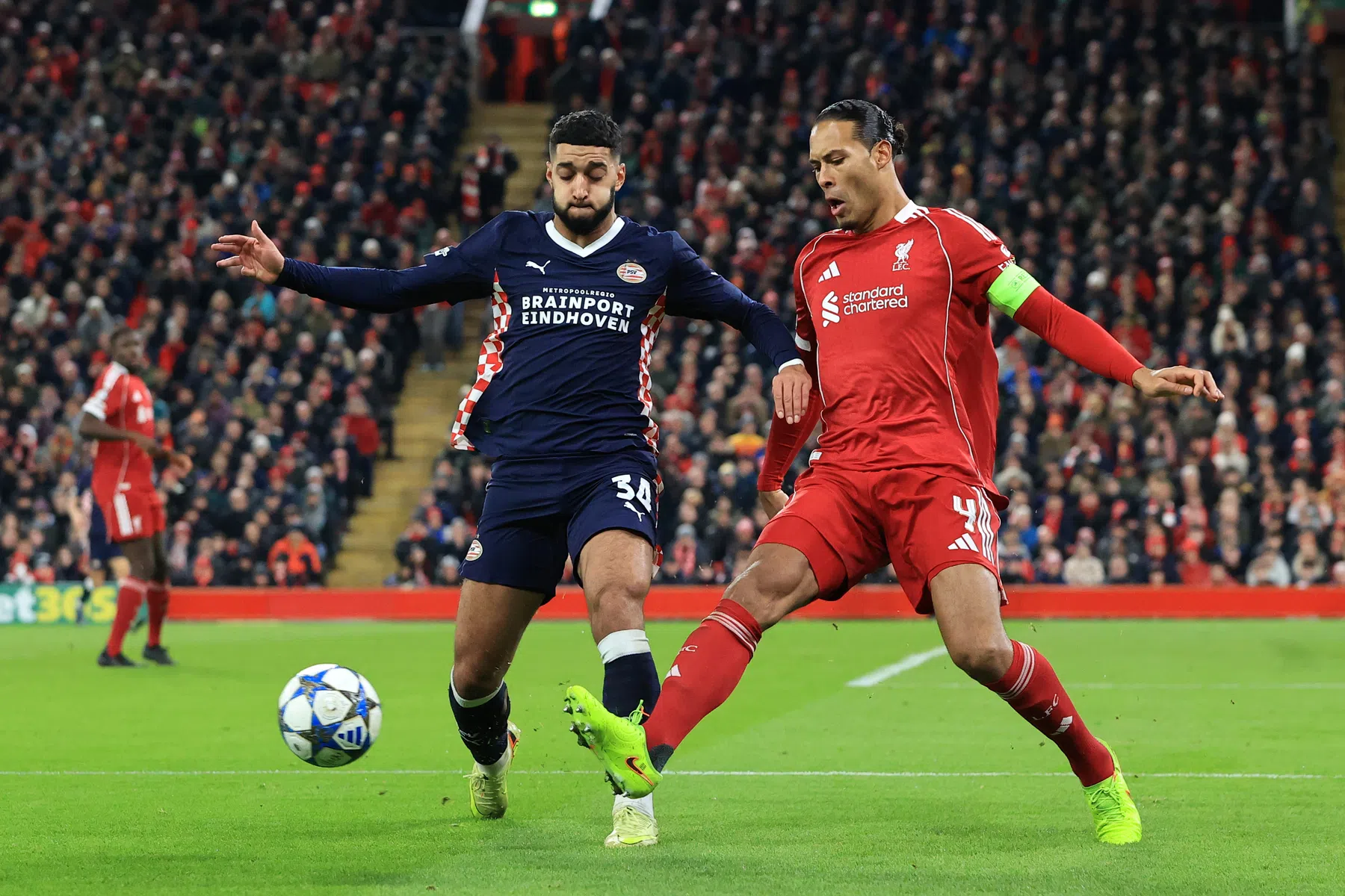 Wat Van Dijk deed na nederlaag tegen PSV: 'Toen kon ik slapen'