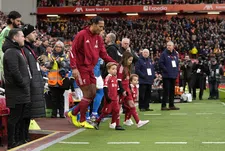 Thumbnail for article: Tranen op Anfield: zoontjes van Jota lopen bij Liverpool - Wolves het veld op
