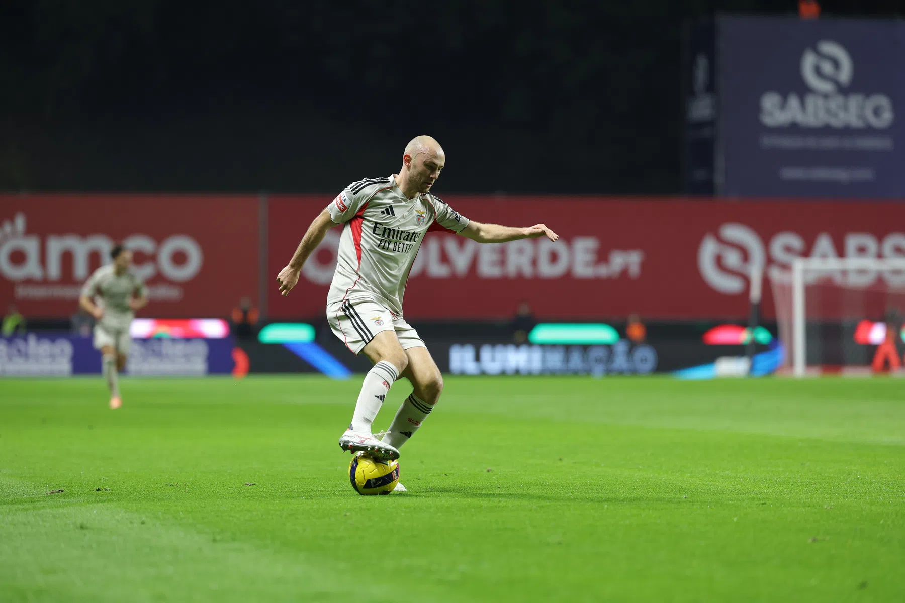 Mourinho verliest ondanks prachtgoal Aursnes zicht op koploper Porto