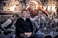 Thumbnail for article: Toptransfers, talenten en stevig fundament: Max Huiberts kijkt terug op 10 jaar AZ 