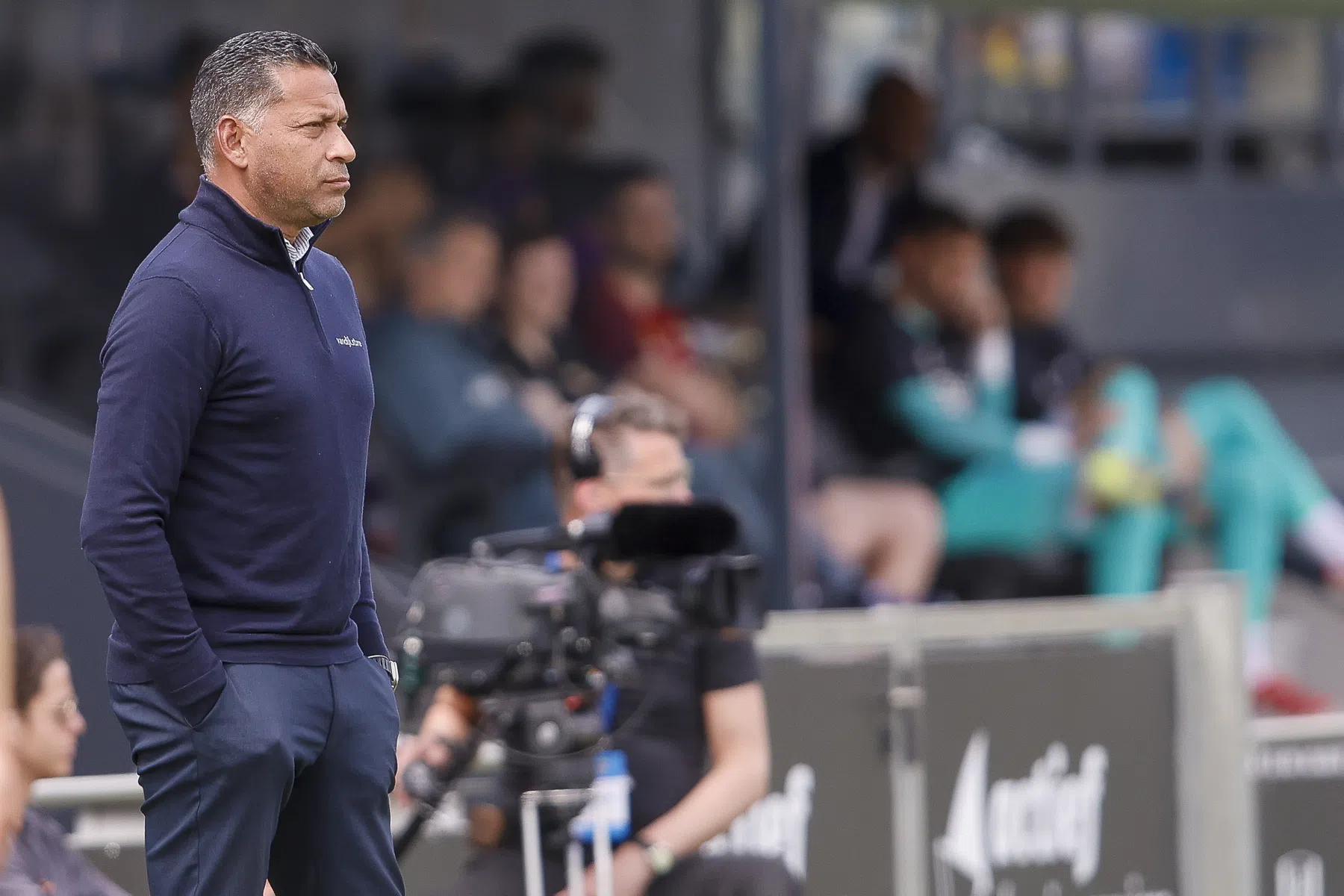 Drie Nederlanders op rij: Fraser verrast en tekent in China