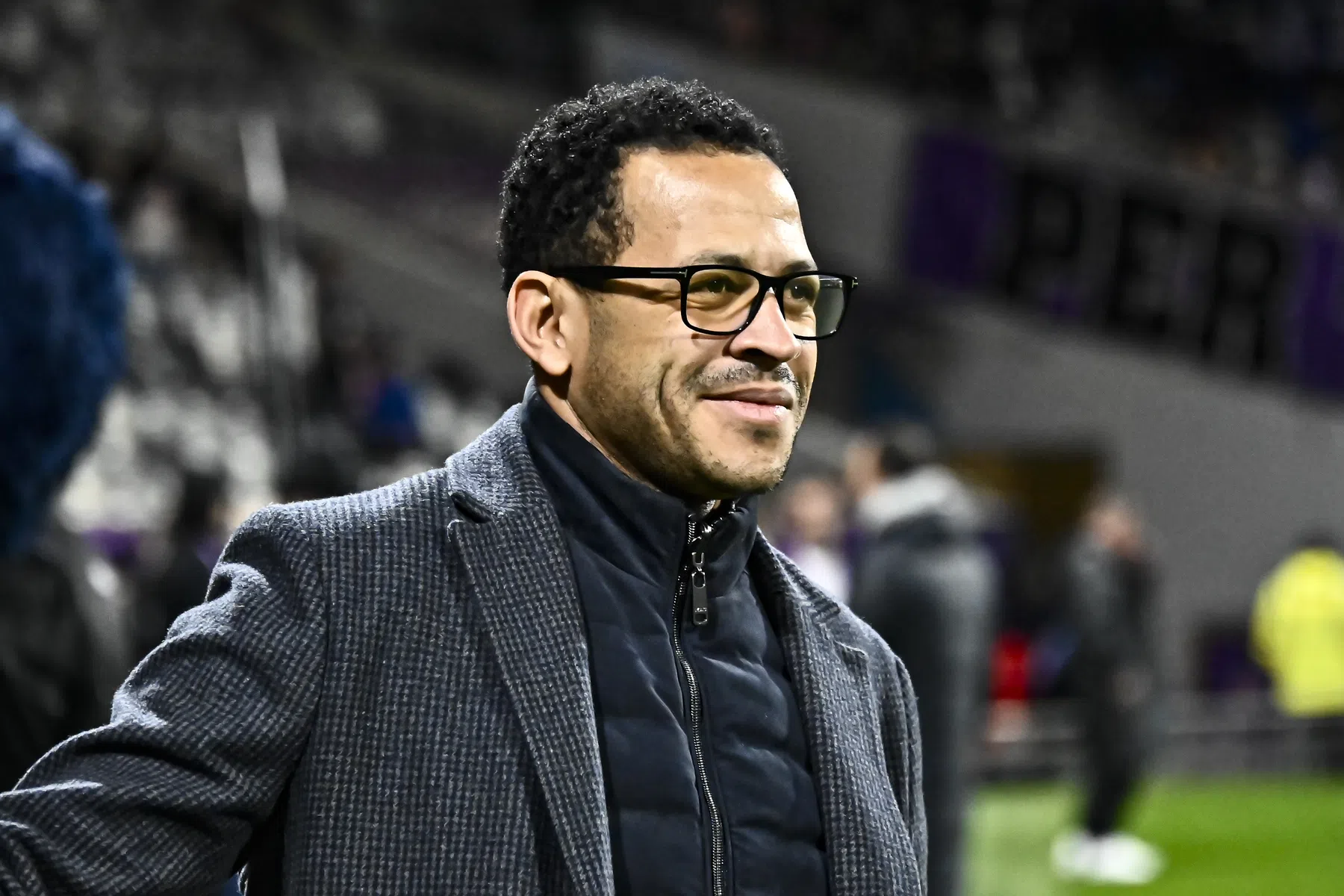 Chelsea kiest voor continuïteit en legt Rosenior tot medio 2032 vast