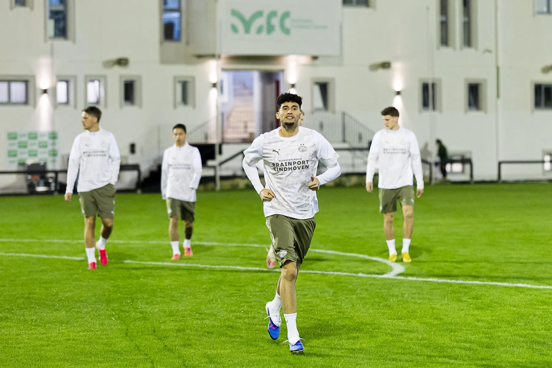 PSV laat Pepi niet gaan ondanks Fulham-bod, Nagalo mag weg