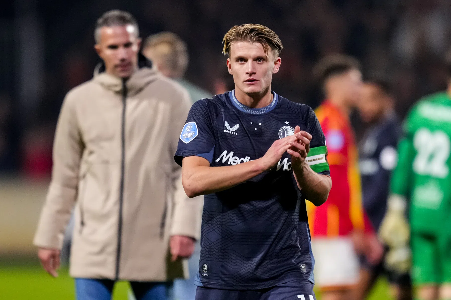 Van Persie wil na wisselen van aanvoerder niets weten van spijt