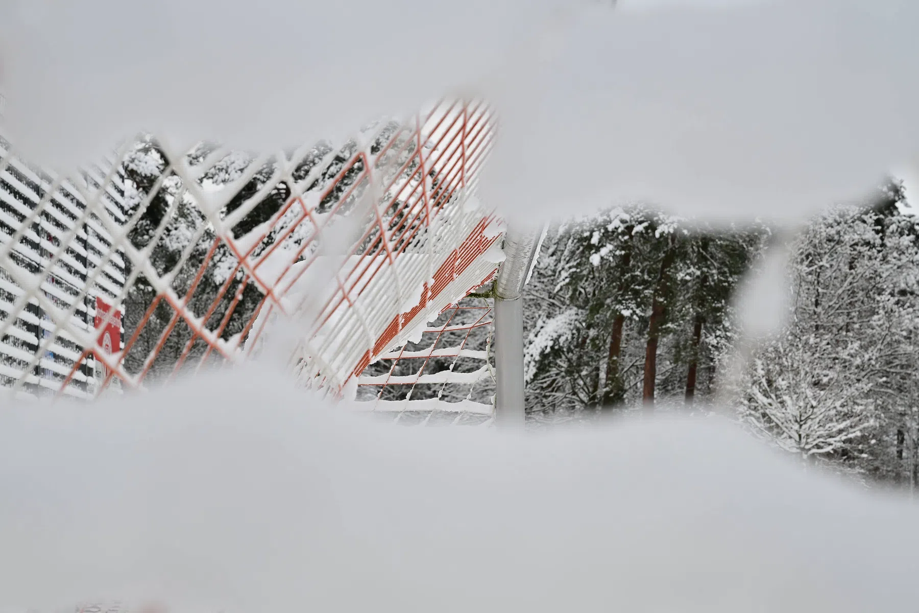 KNVB gooit ook al het amateurvoetbal voor dit weekend eruit