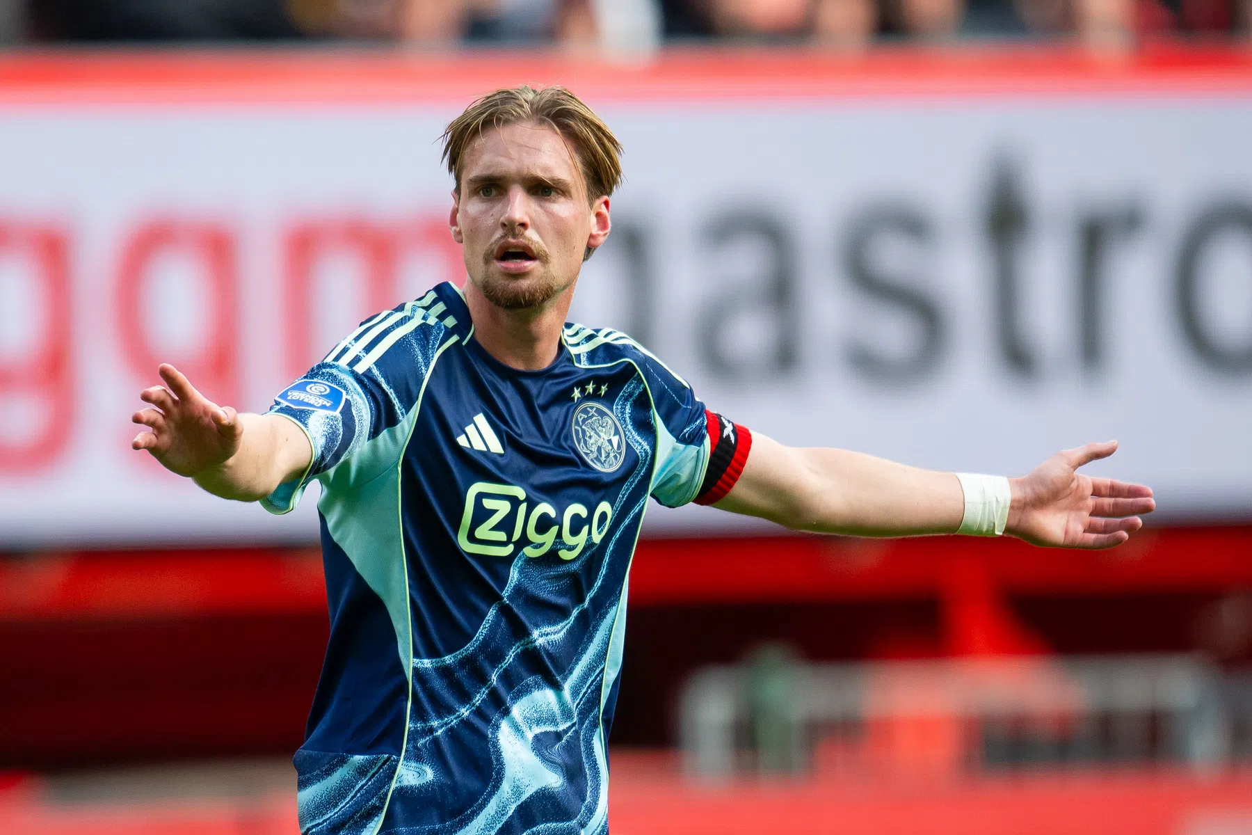 Taylor is speler van Lazio: 'Hopelijk kan ik hier prijzen winnen'