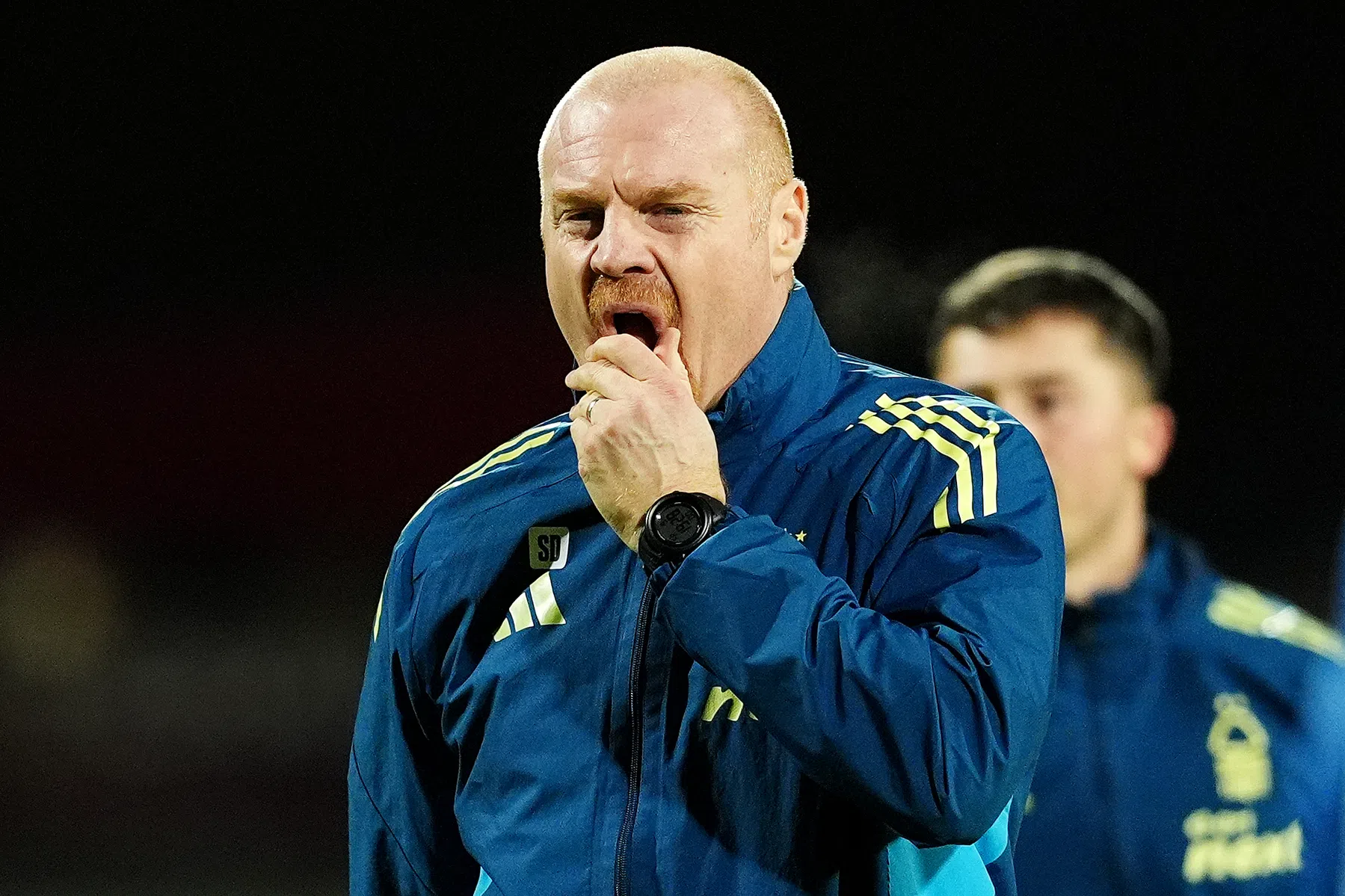 Dyche woedend na bekerblamage van Forest: 'Had iedereen kunnen wisselen'