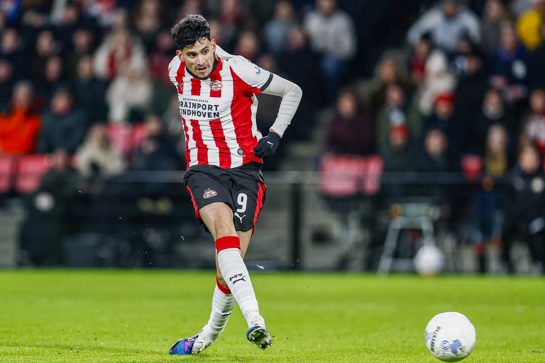 Slecht nieuws voor PSV: Pepi maandenlang aan de kant door armbreuk