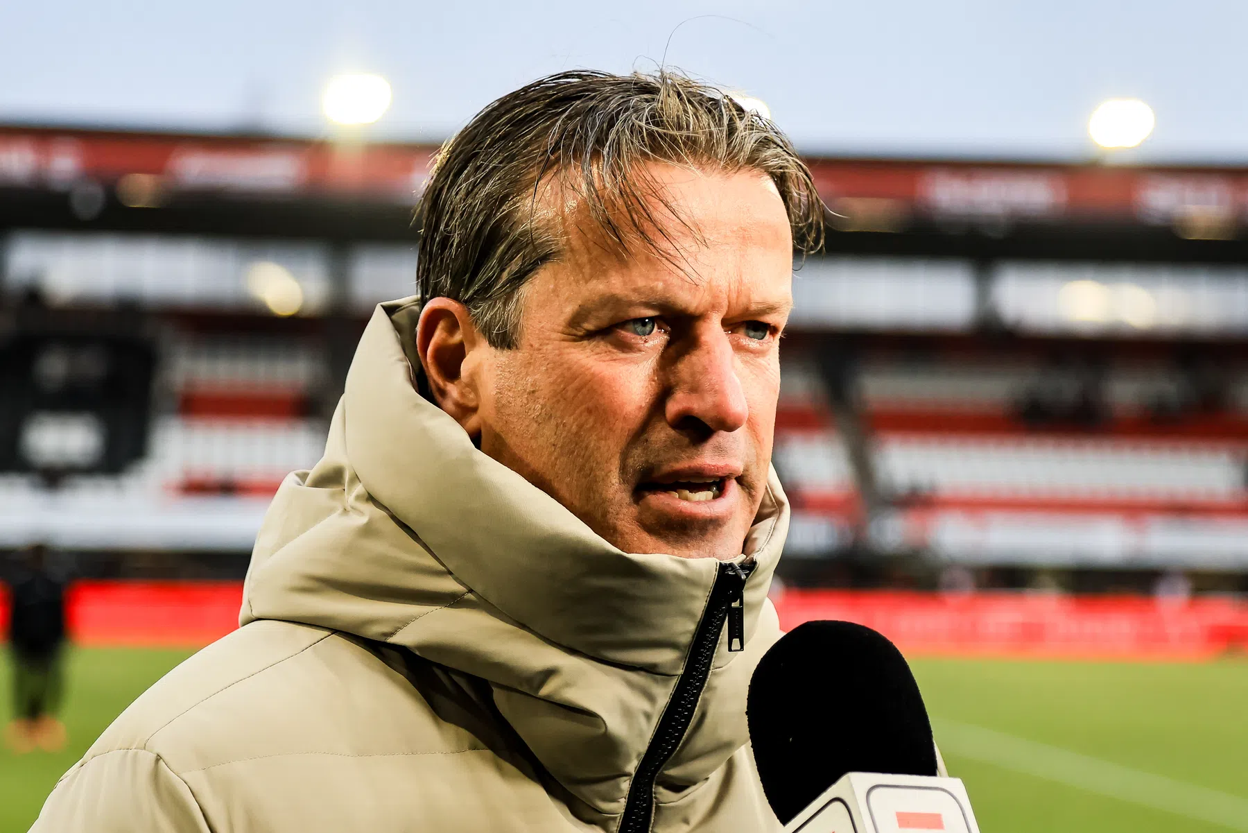 Heracles weer hekkensluiter: 'Dit is een heel grote uitdaging'