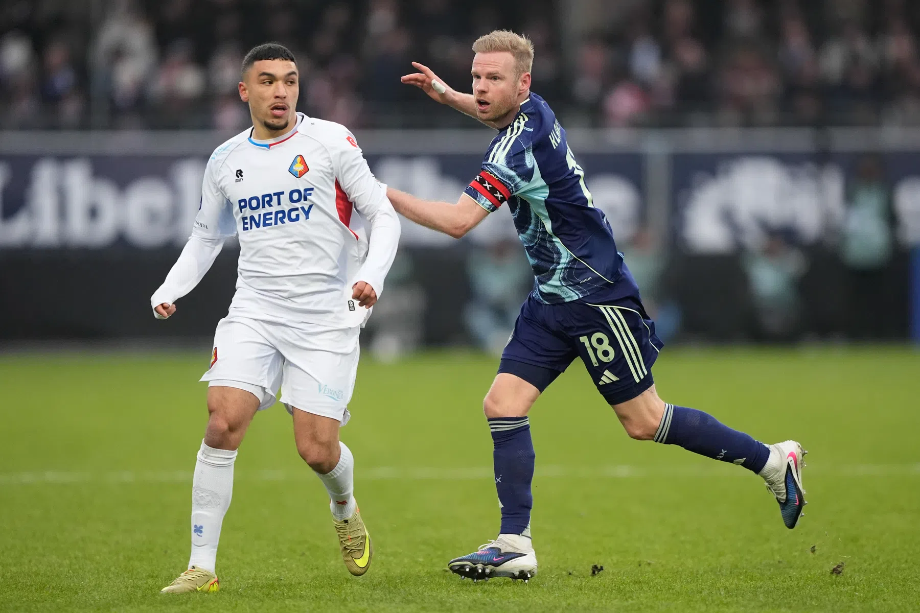 Klaassen stapt met ontevreden gevoel de bus in ondanks zege voor Ajax