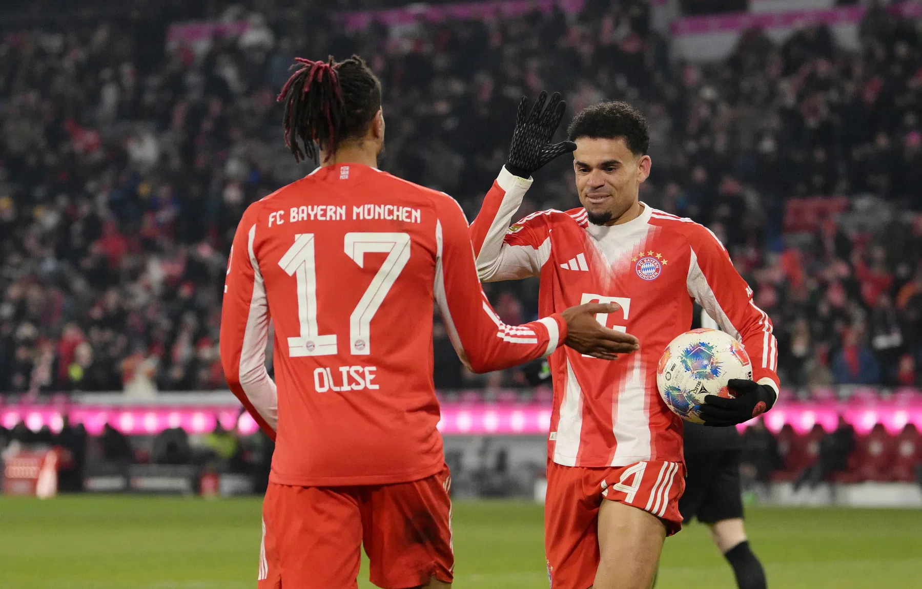 'Robbery-vergelijking' gaat Kompany te ver: 'Ze moeten hun eigen pad bewandelen'