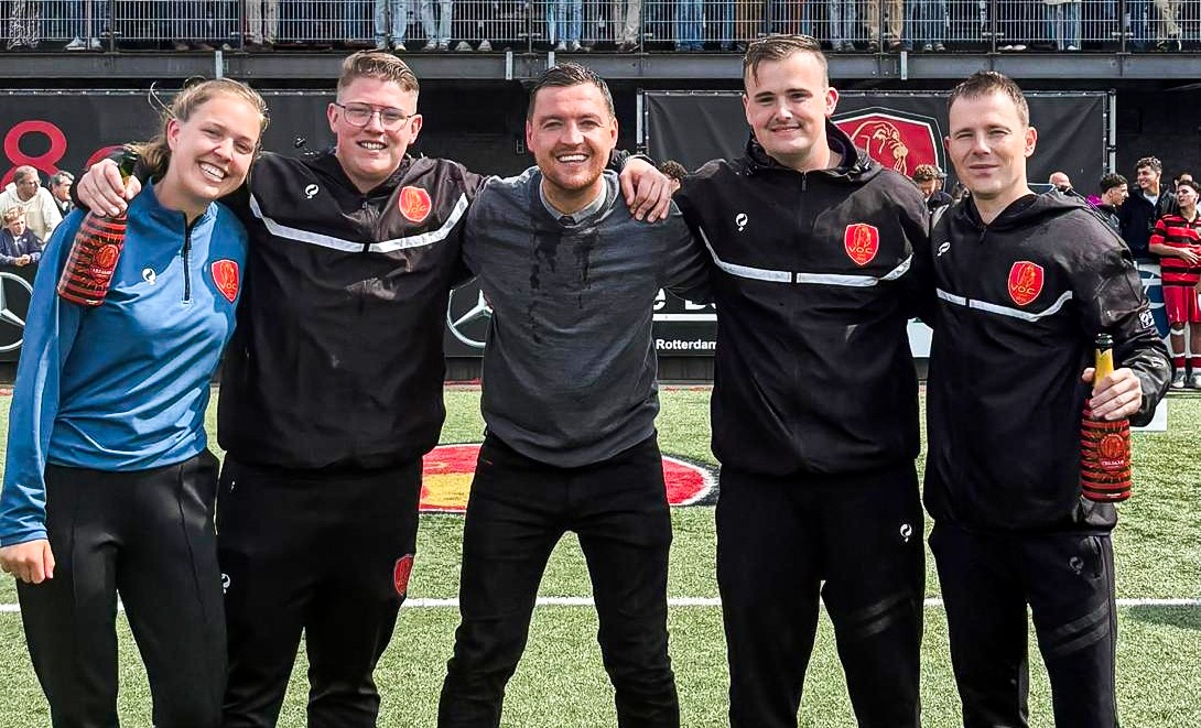 Ontmoet de enige Britse trainer op de Nederlandse voetbalvelden