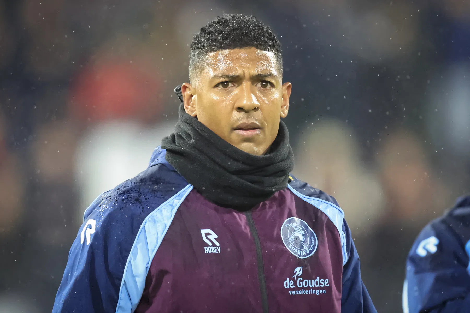 Van Aanholt valt buiten de boot bij Sparta: 'Hij is mijn derde linksback'