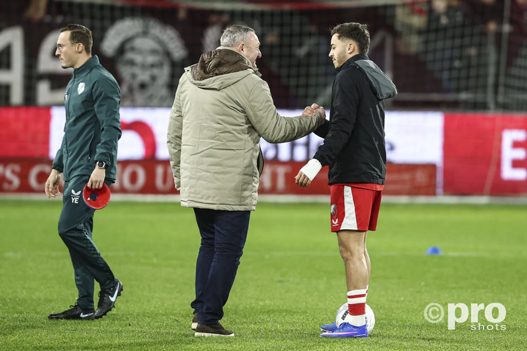 Jans houdt laatkomers Murkin en Rodríguez uit de basis bij Utrecht