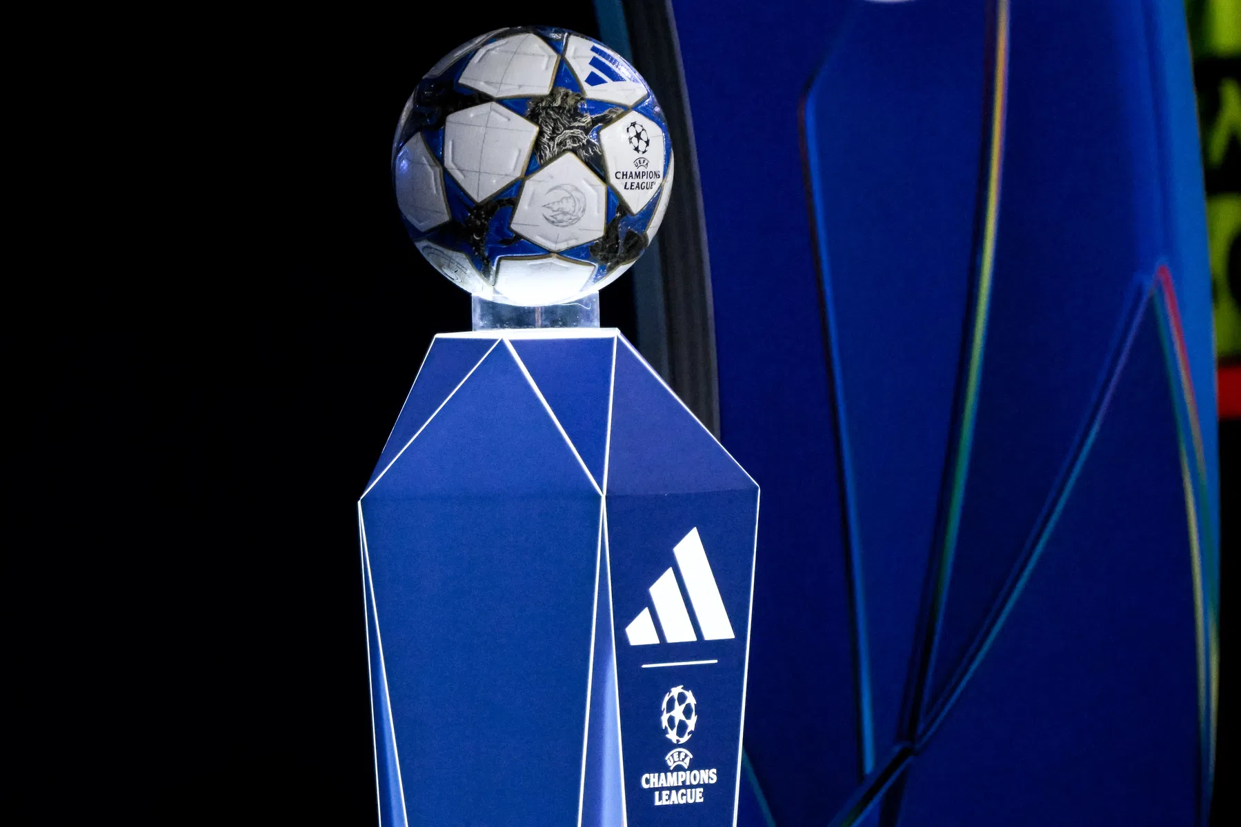 Even opfrissen: zo werkt behalen en overslaan van tussenronde Champions League