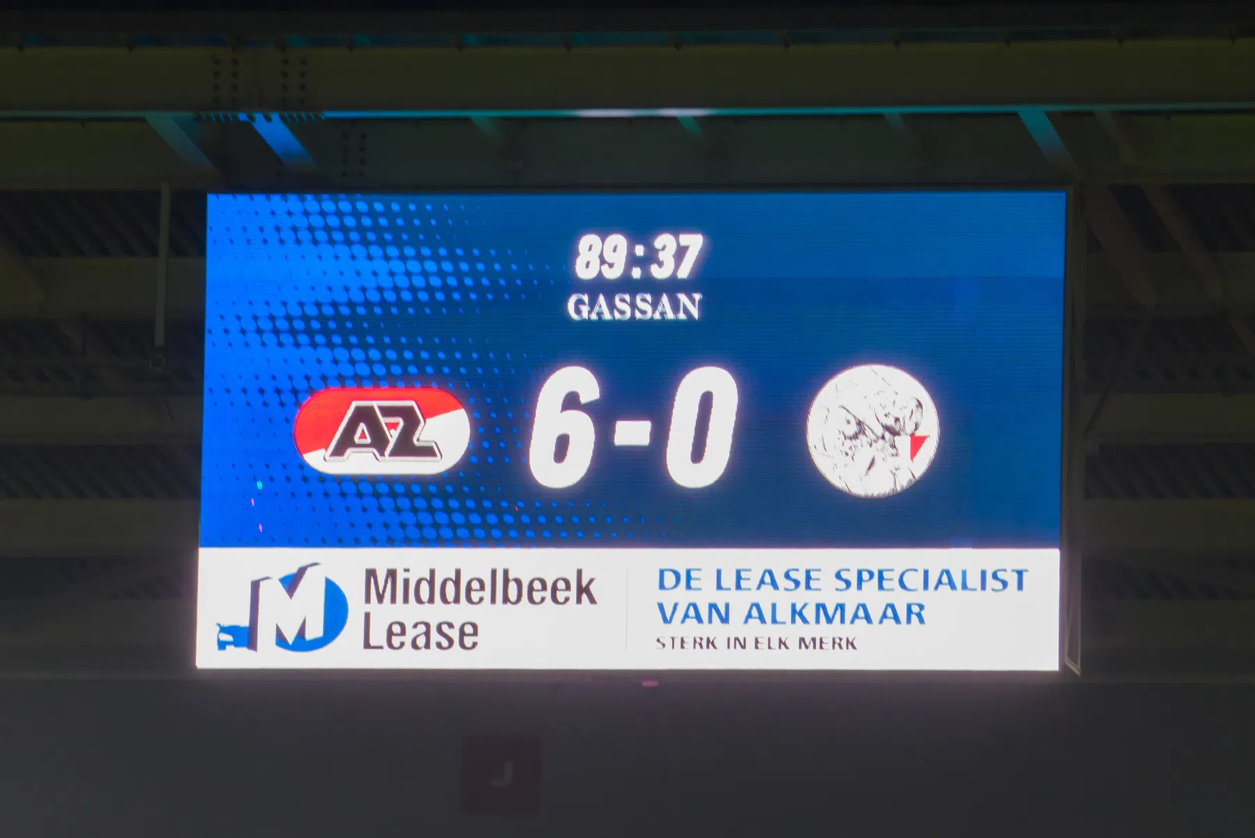 Ajax vergoedt tickets meegereisde fans na bekerfiasco