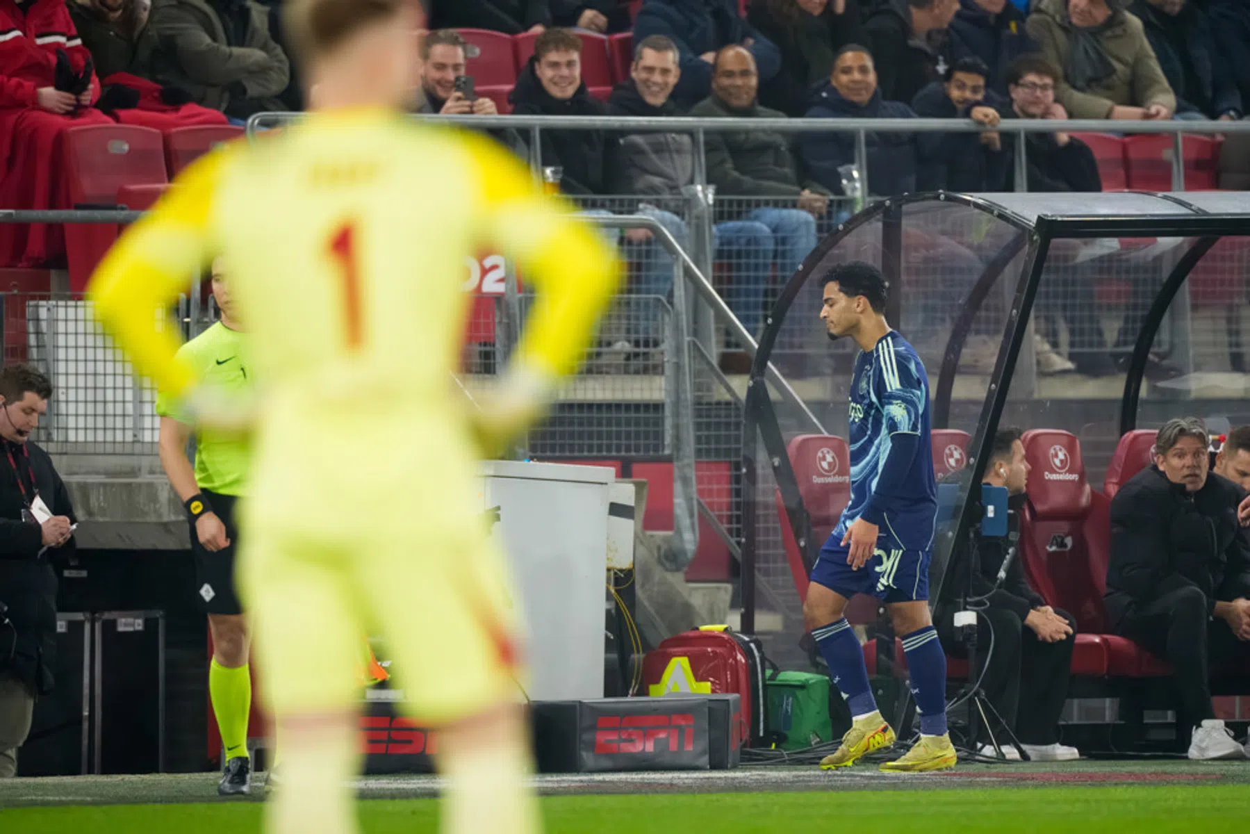 Rode kaart tegen AZ kost Wijndal resterende Eredivisie-duels van januari