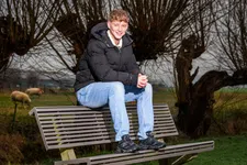 Het NAC-talent dat vrijwillig een vierjarig contract inlevert 