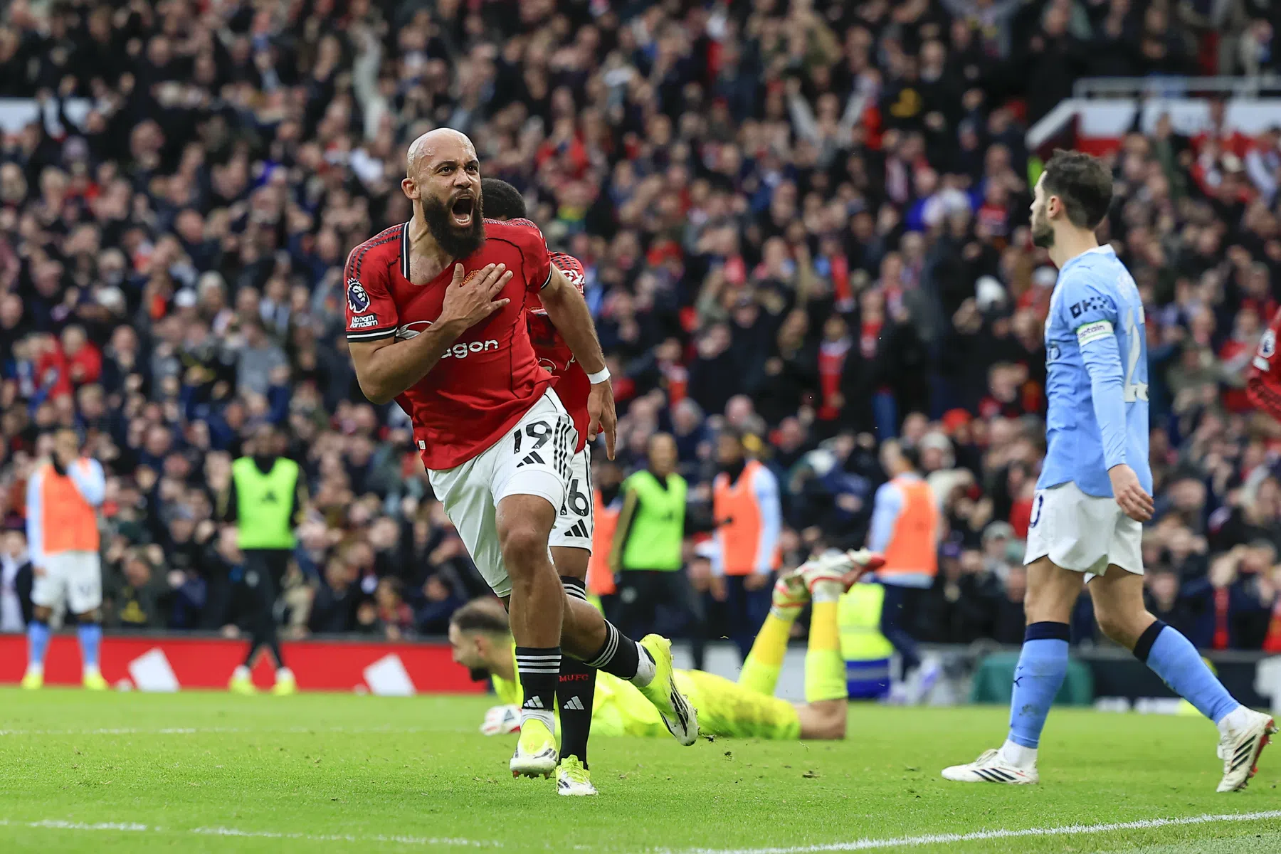 Carrick-effect: ijzersterk United brengt City grote schade toe in titelrace