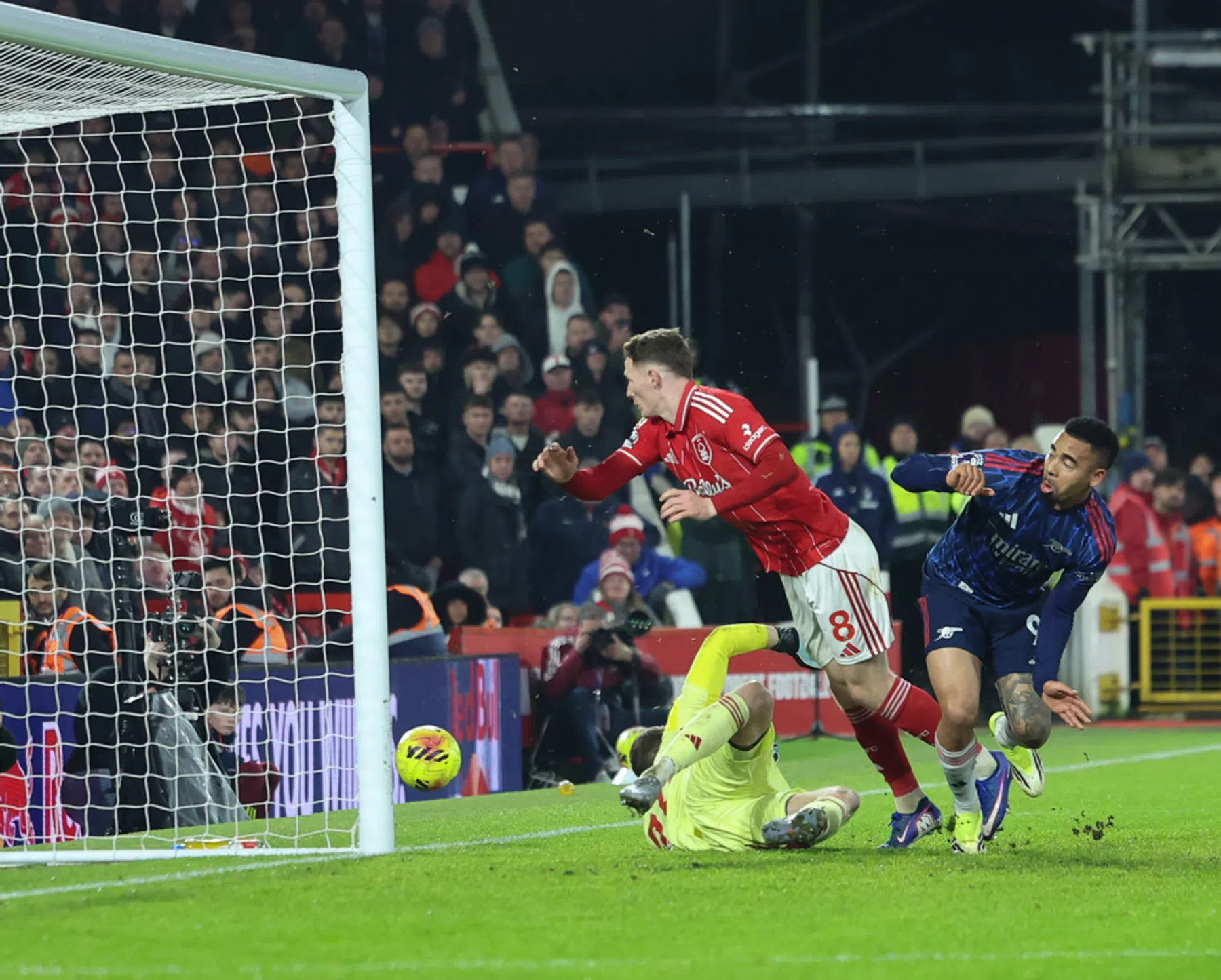 Arsenal verzuimt optimaal te profiteren van nederlaag Man City