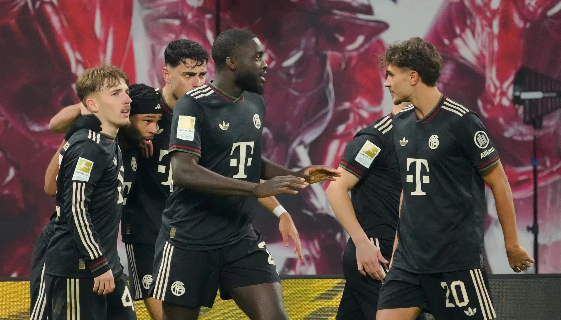 Bayern houdt huis in Leipzig na valse start