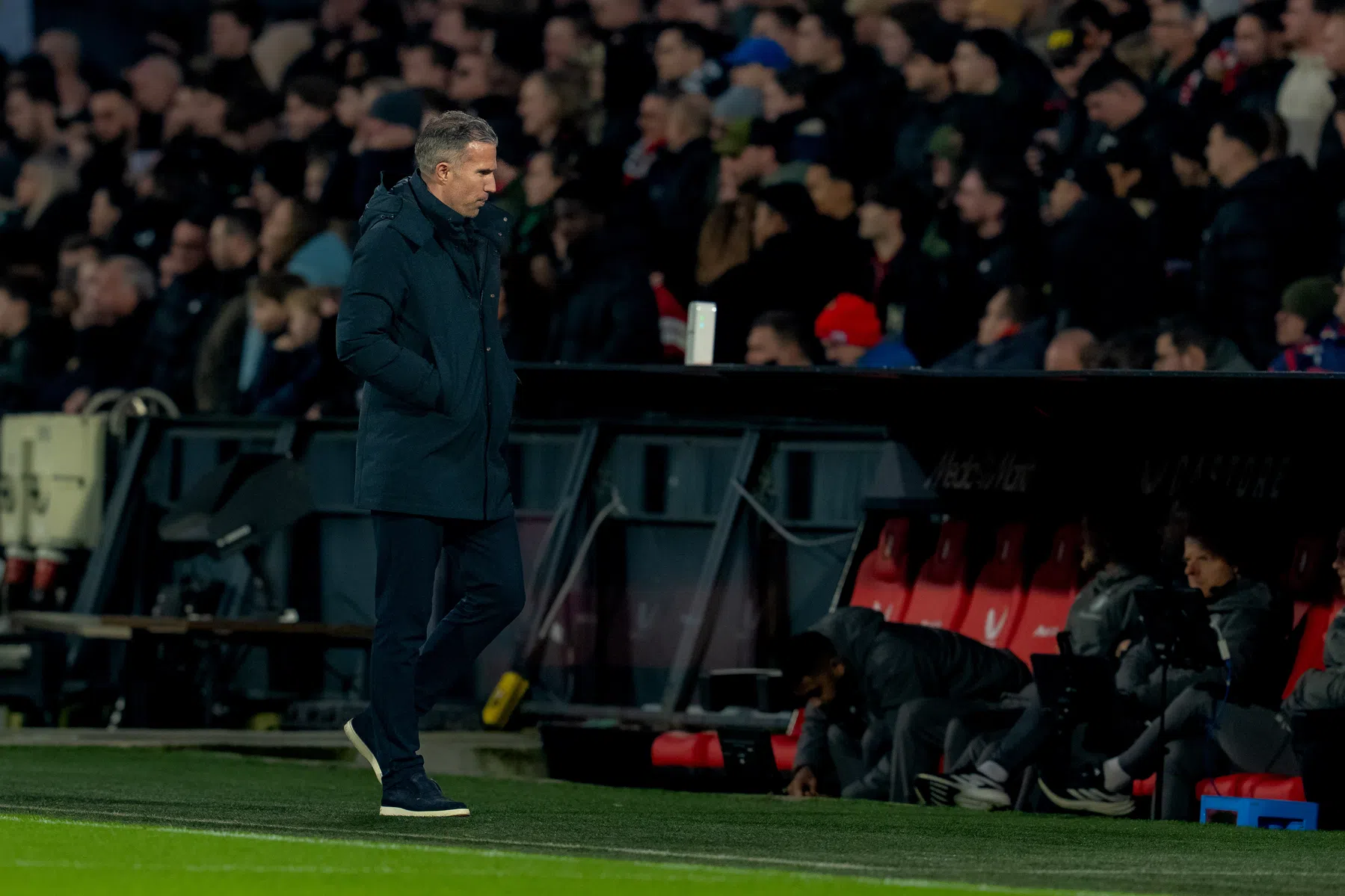 'Als je Van Persie wegstuurt, heb je geen idee wat dat oplevert'