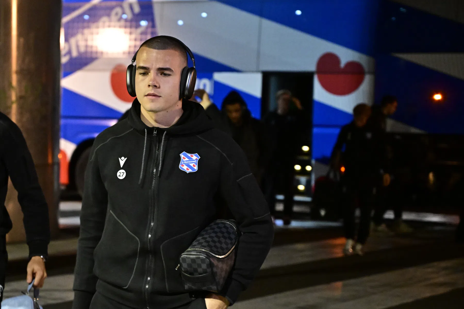 Heerenveen licht optie op Sejk en verkoopt hem meteen door