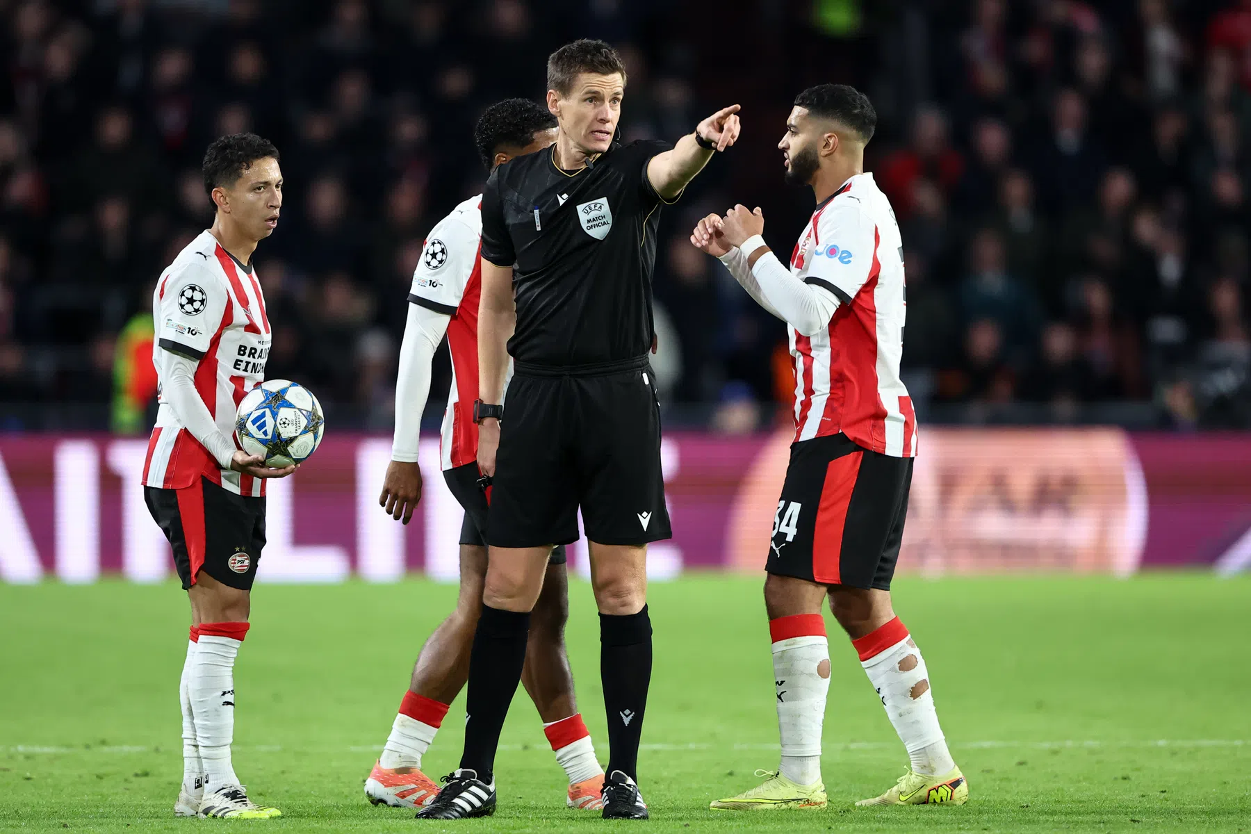 PSV treft in Newcastle scheidsrechter van historische Champions League-avond