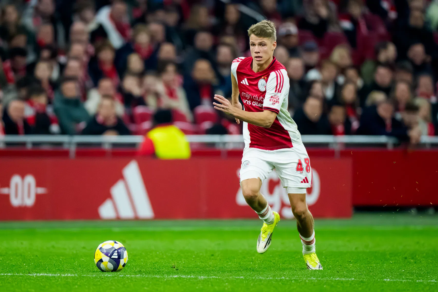 De non-verbale communicatie van Steur: 'Moest ik stiekem heel erg om lachen'