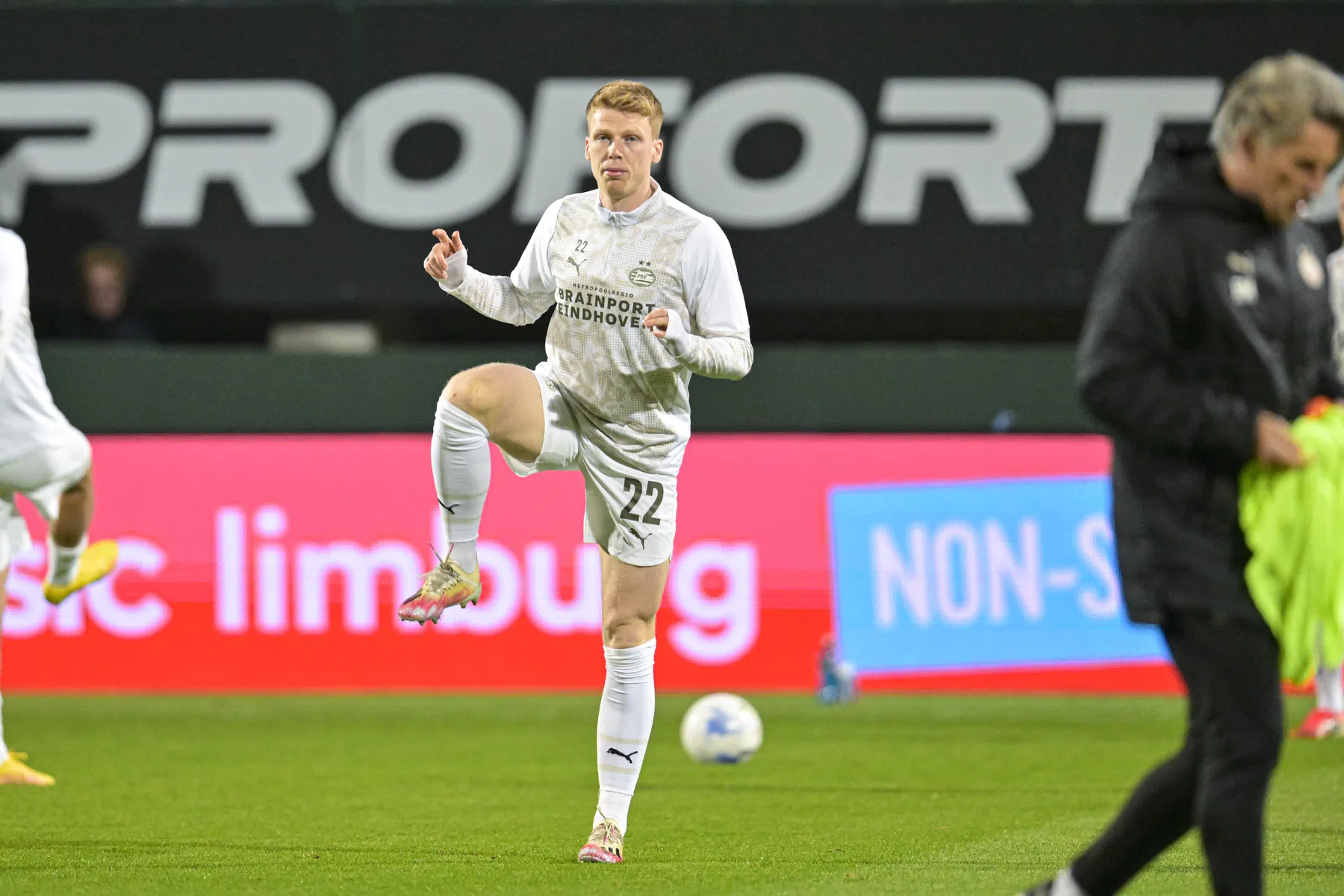 Schouten probeert vinger op de zere plek van PSV te leggen