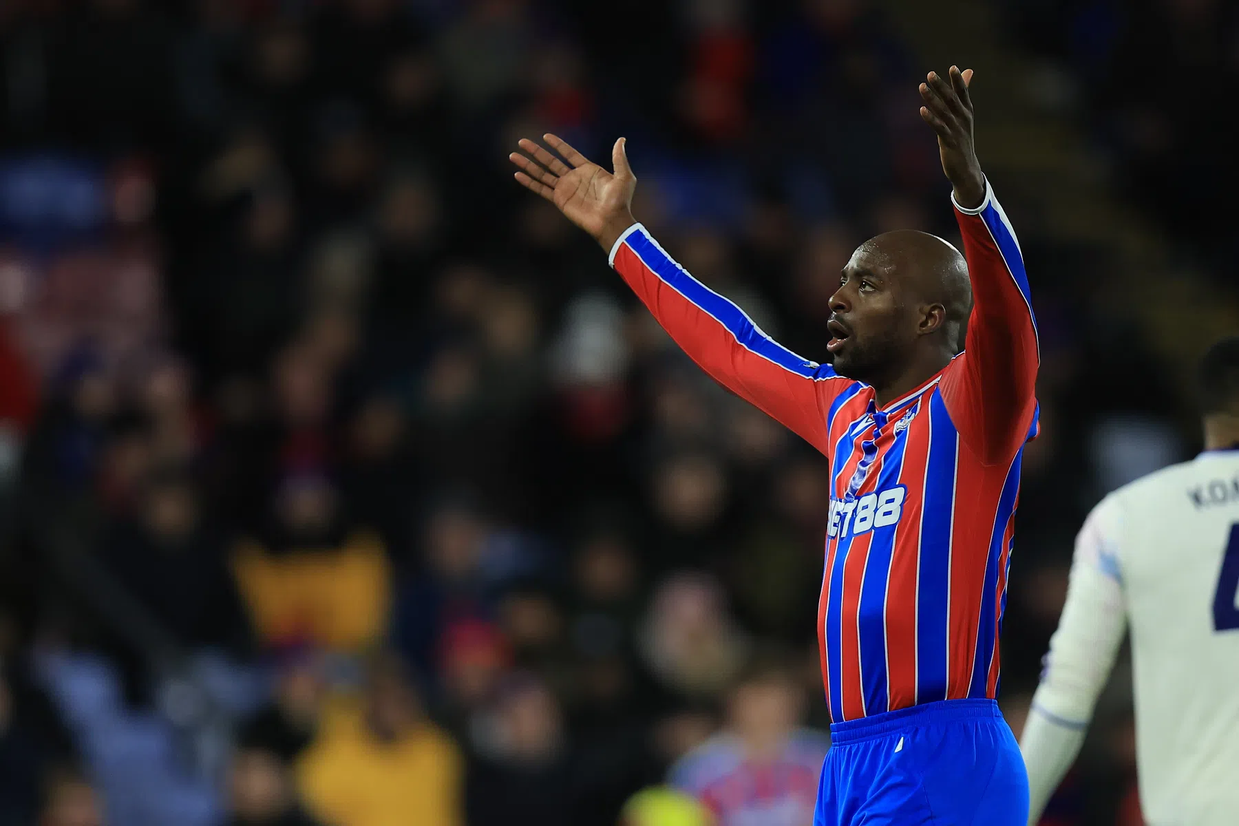 Nieuwe dreun voor Crystal Palace: Mateta zet zinnen op vertrek