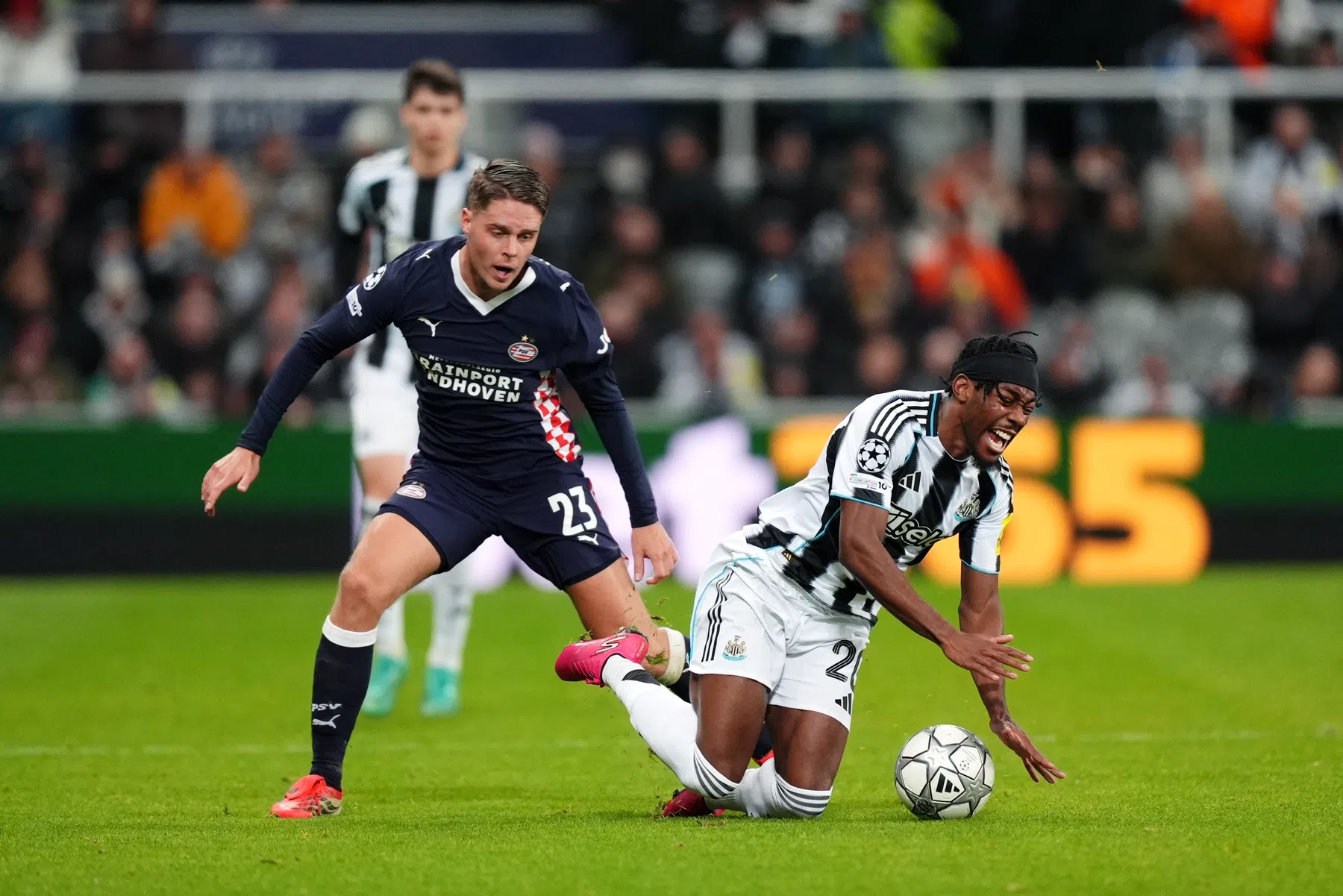 Veerman komt met de schrik vrij in Newcastle: 'Als dit geen rood is...'