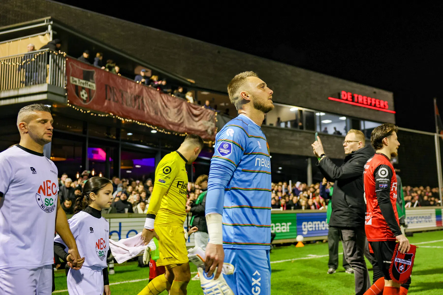 Uitblinker Cillessen geniet van bekerruzie in achtertuin