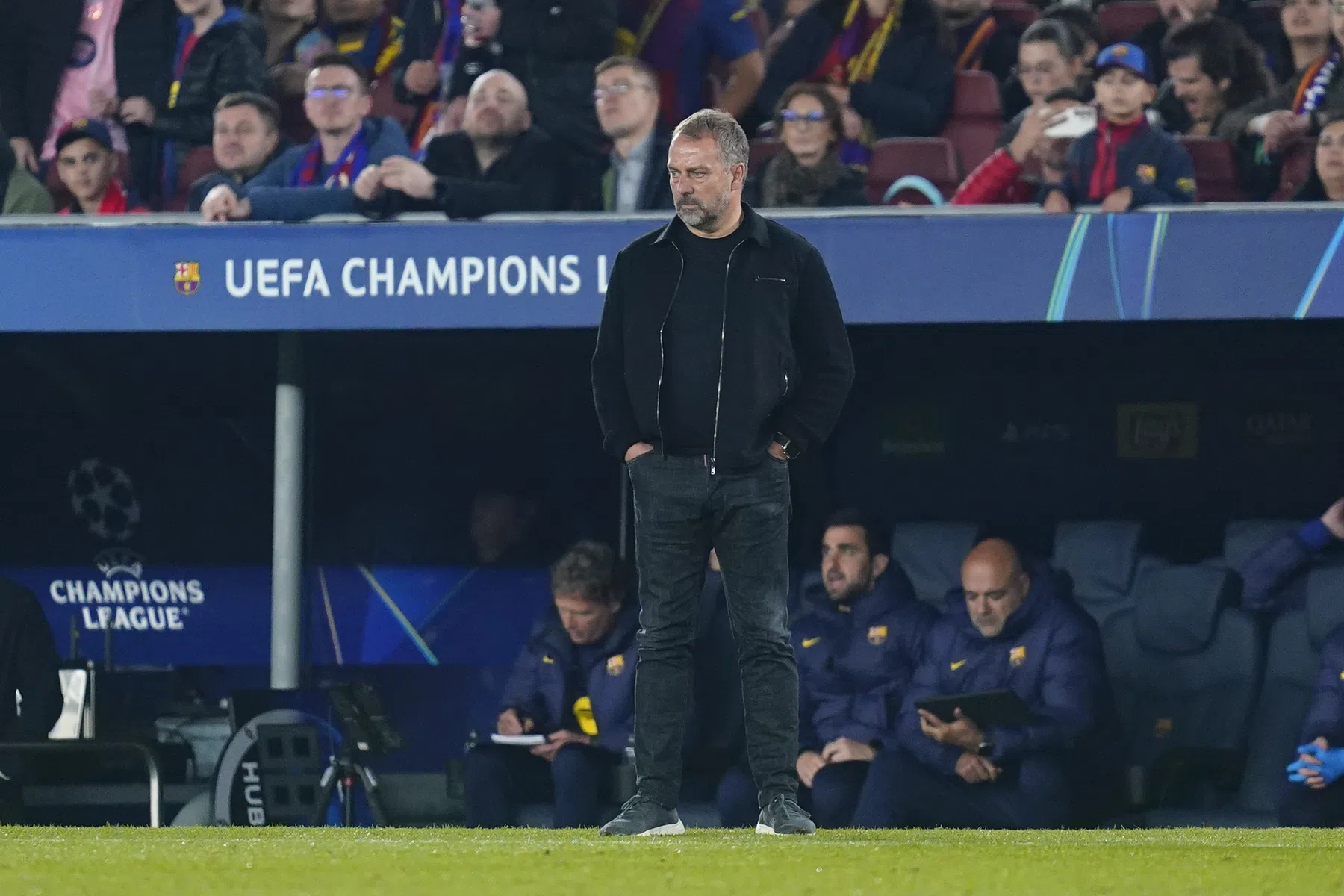 Barcelona zet belangrijke stap, Chelsea kraakt uitblinkende Gorter pas laat