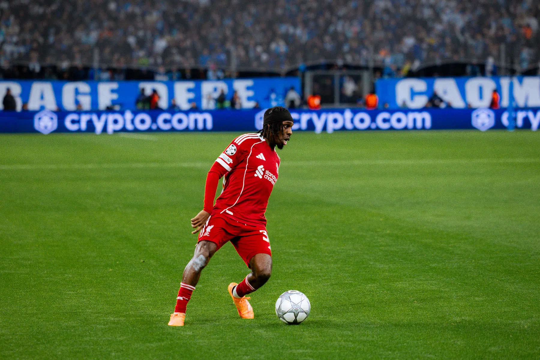 Slot lovend over Frimpong: 'Hij heeft veel invloed op Liverpool'