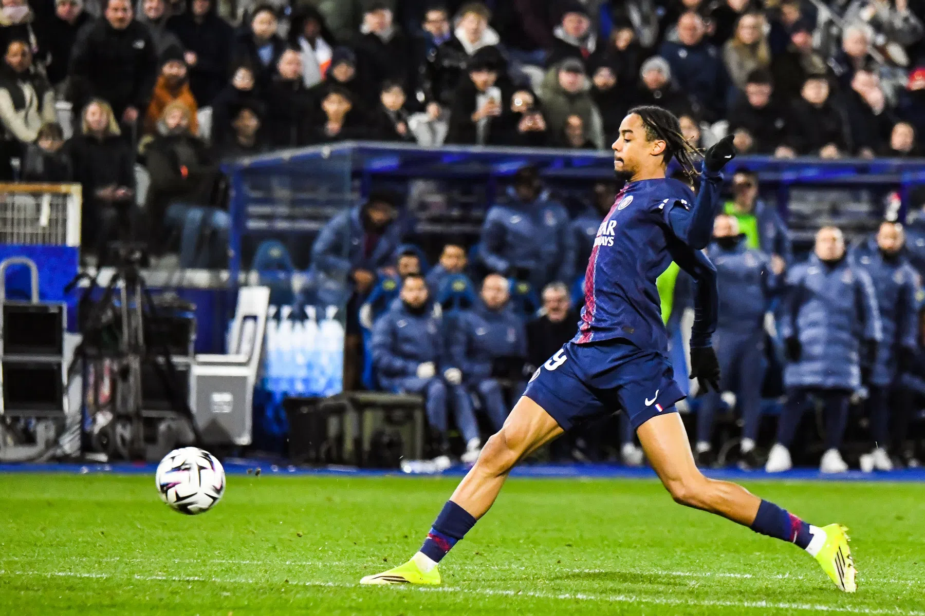 Barcola voorkomt nieuwe averij voor PSG in Franse titelstrijd