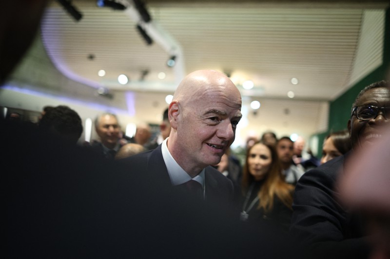 'Goedkoop' grapje Infantino over Britse fans leidt tot vileine reactie
