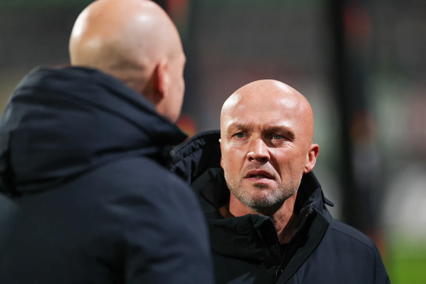 Schreuder lacht om vragen over Champions League bij NEC