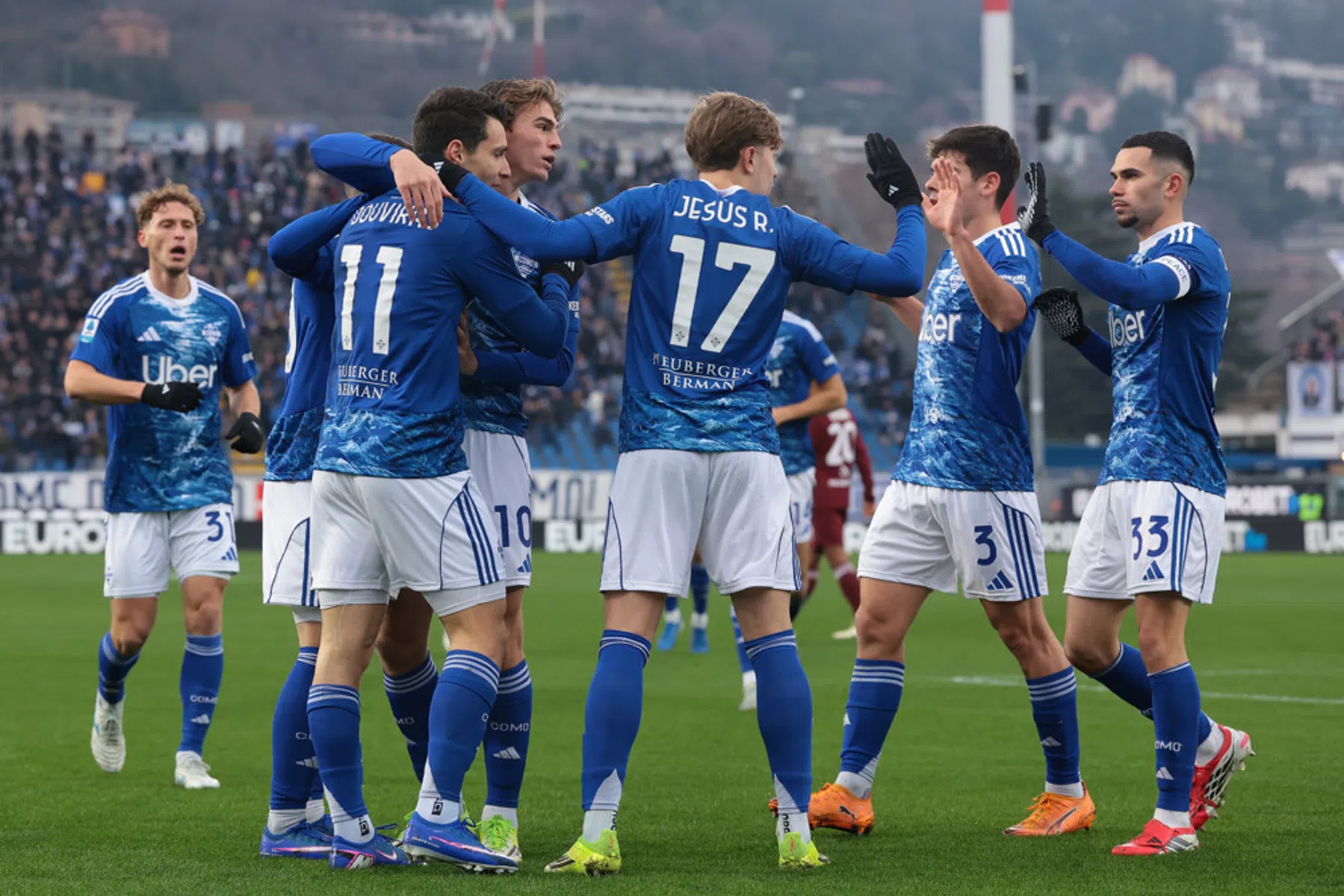 Fàbregas leidt spectaculair Como naar historische zege