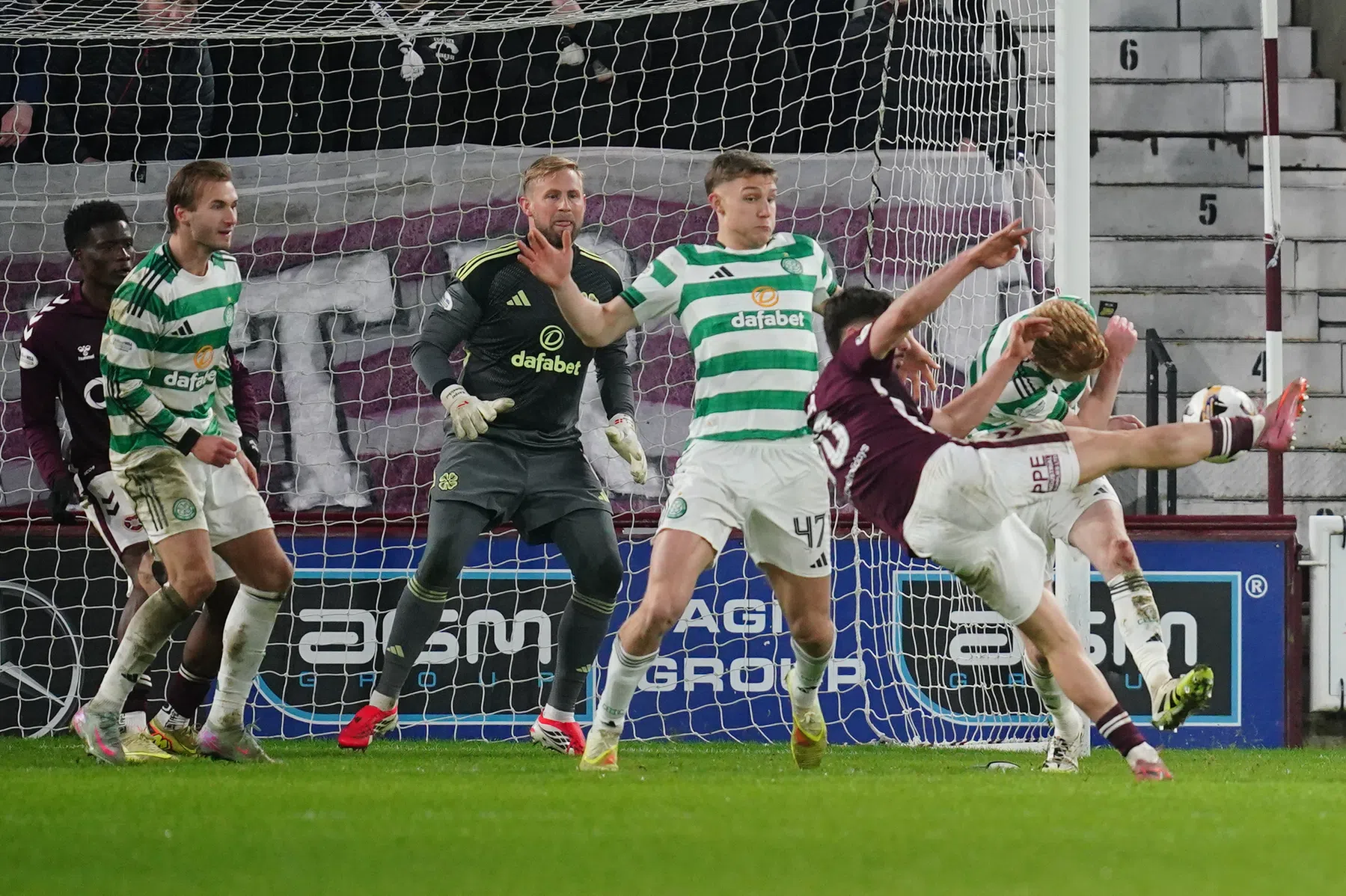 Utrecht-opponent Celtic geeft zege uit handen in beladen Schotse topper