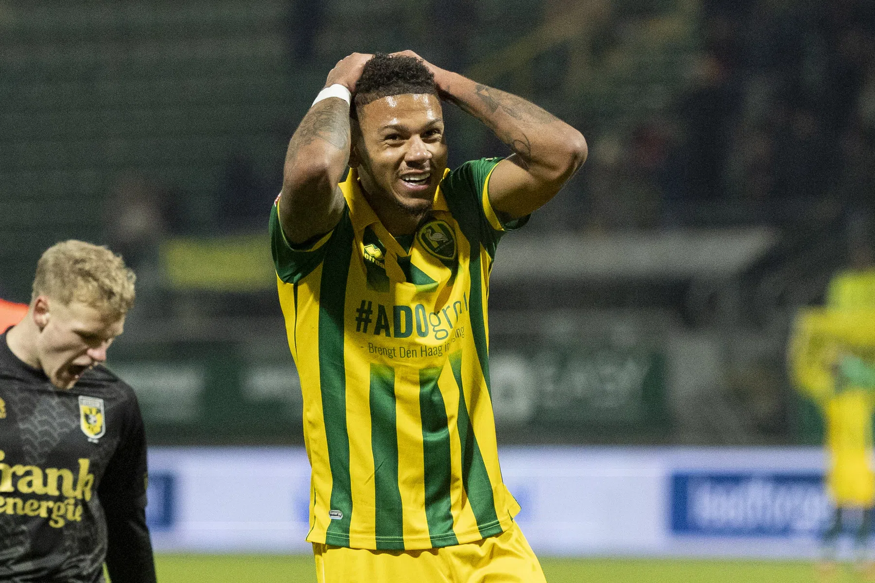 ADO wint wéér niet, weergaloze treffer Rijkhoff bij klimmend Almere City