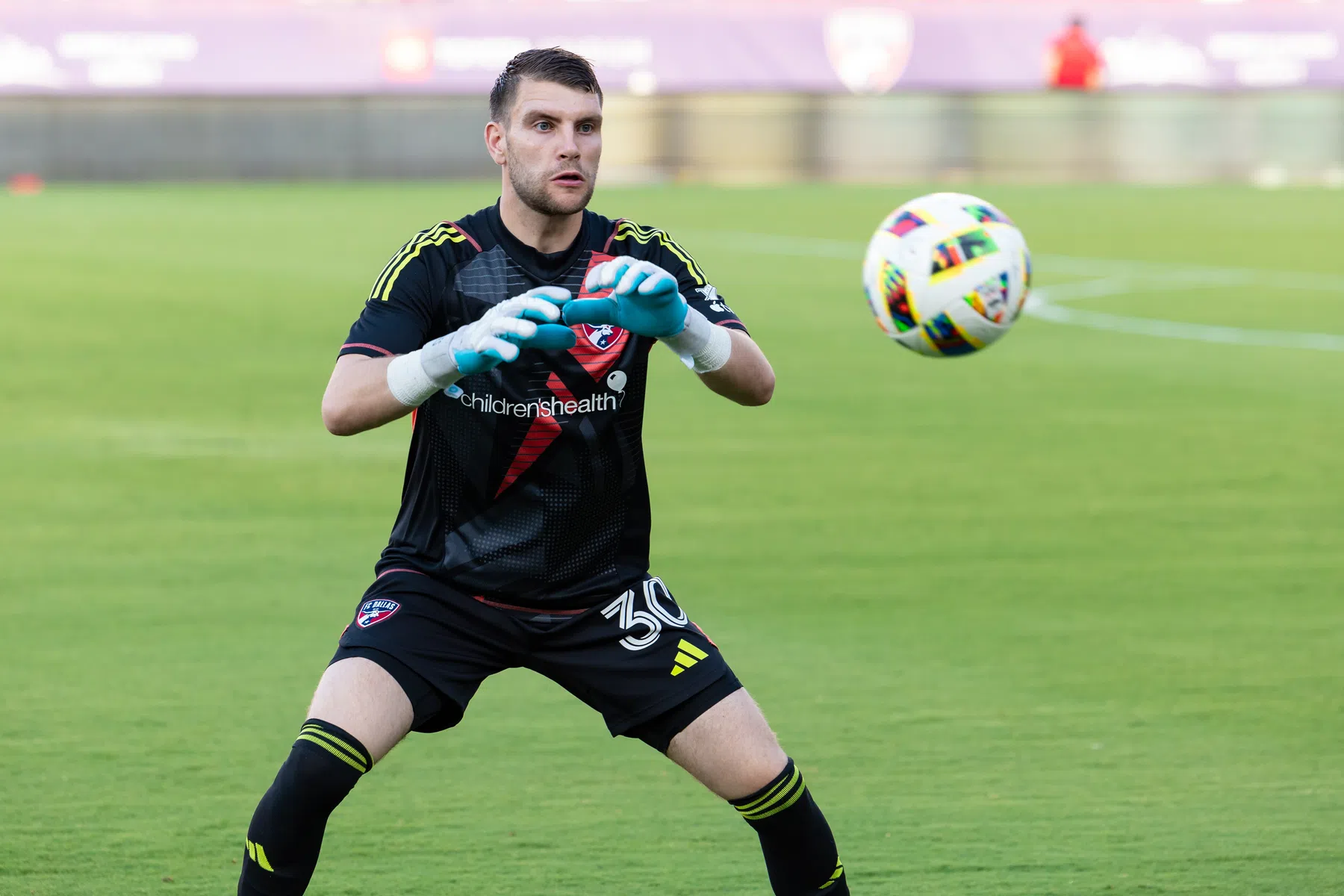 Ajax verrast en maakt werk van komst Maarten Paes