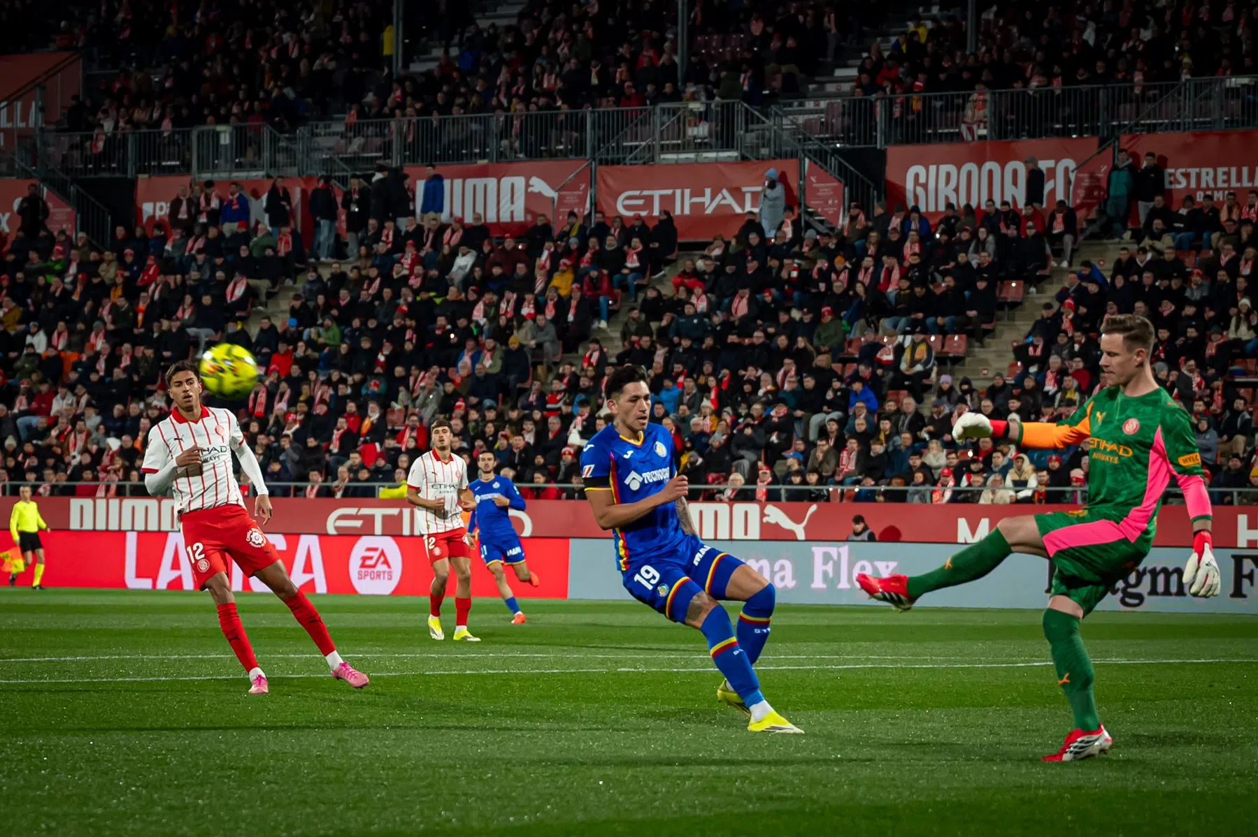 Ter Stegen maakt meteen indruk als huurling: 'Al vijftien jaar belangrijk'