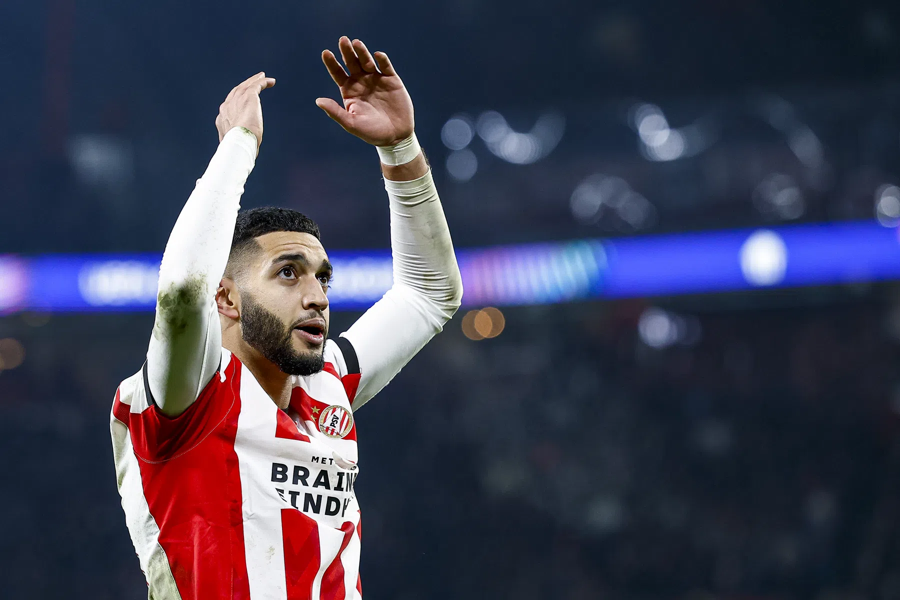 PSV wilde eigen speelstijl trouw blijven: 'Achteraf is het makkelijk praten'