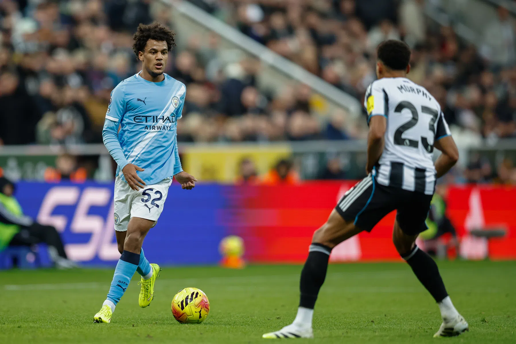 Fulham smijt met miljoenen door te shoppen bij Manchester City